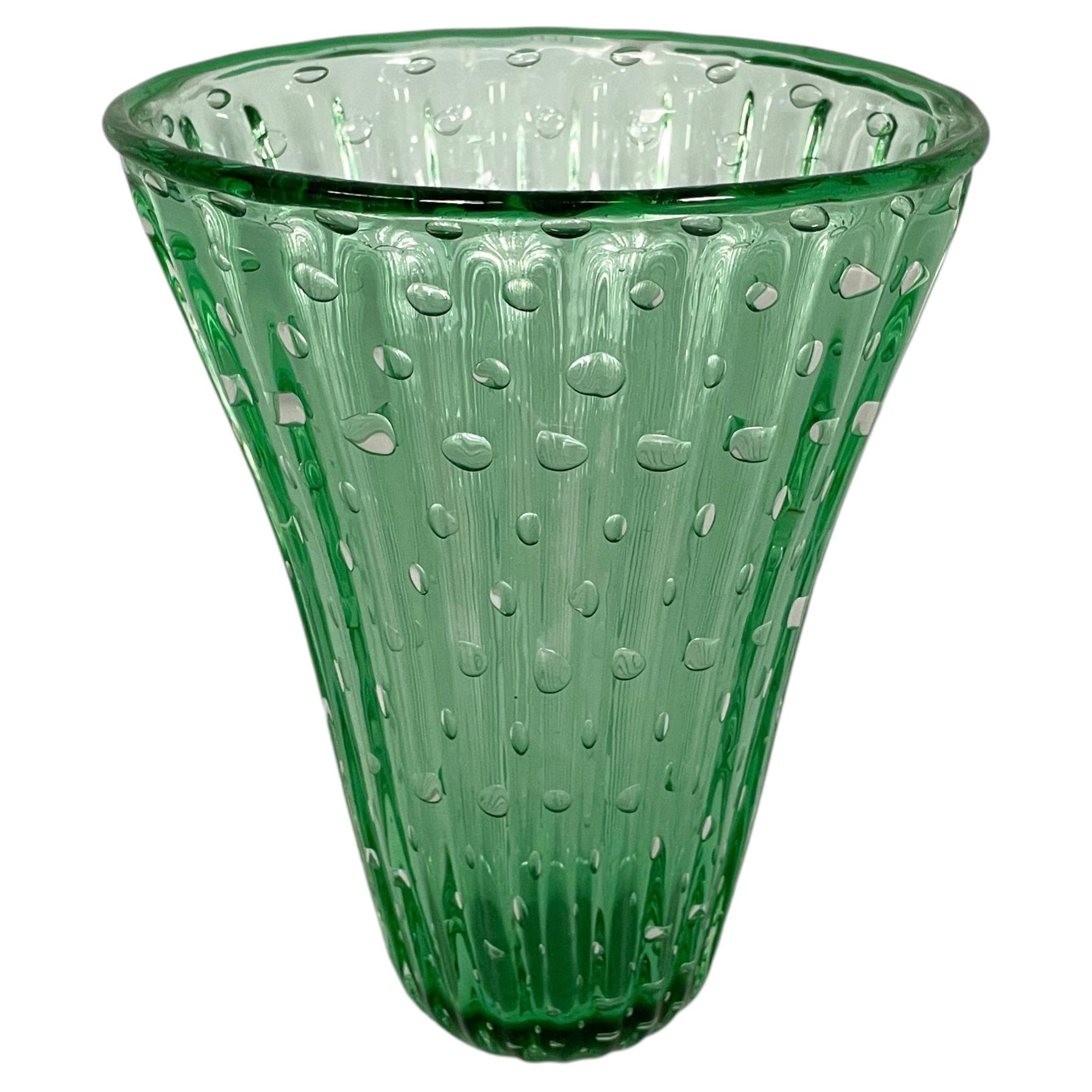 Italian mid-century modern oval vase in green glass, 1980s For Sale