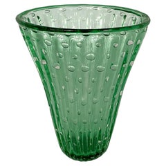 Vase ovale en verre vert italien de style moderne du milieu du siècle dernier, années 1980