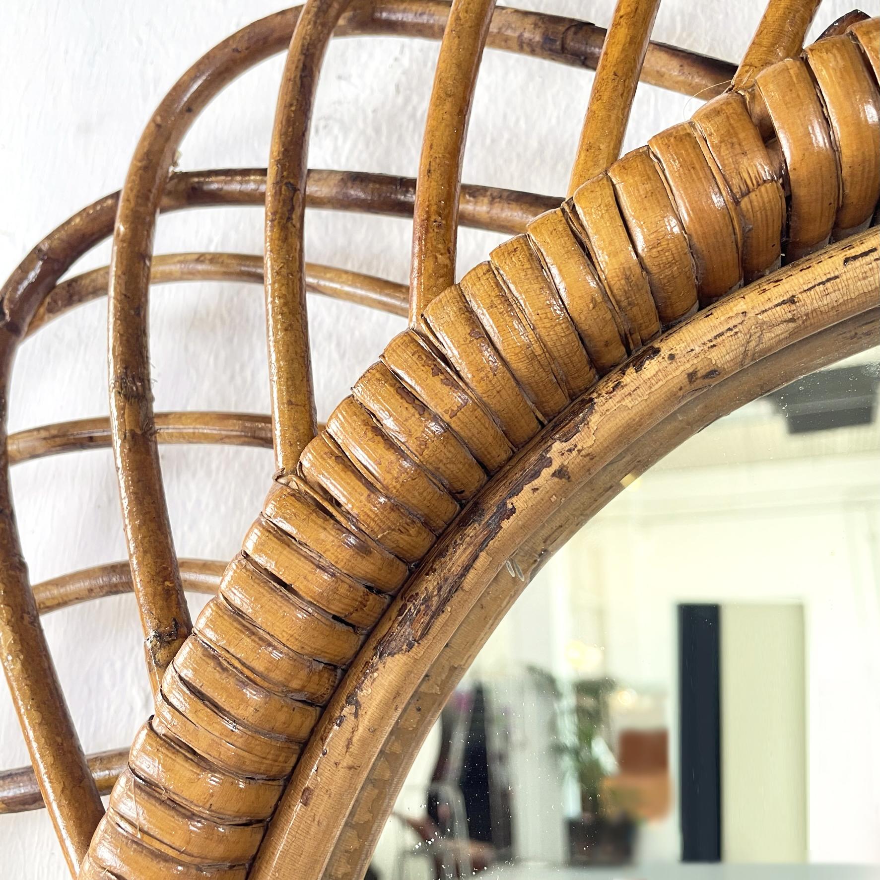 Italian mid-century modern Oval wall mirror in rattan, 1960s 1