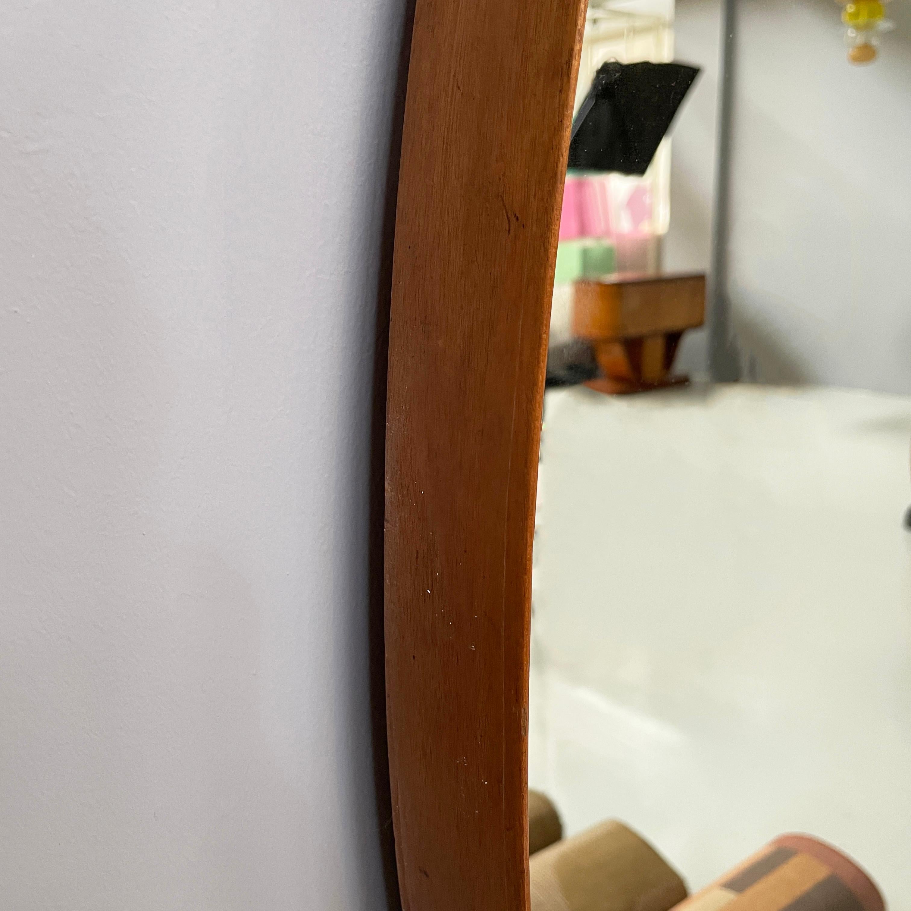 Mid-20th Century Italian mid-century modern Oval wall mirror in wood and rope, 1960s For Sale