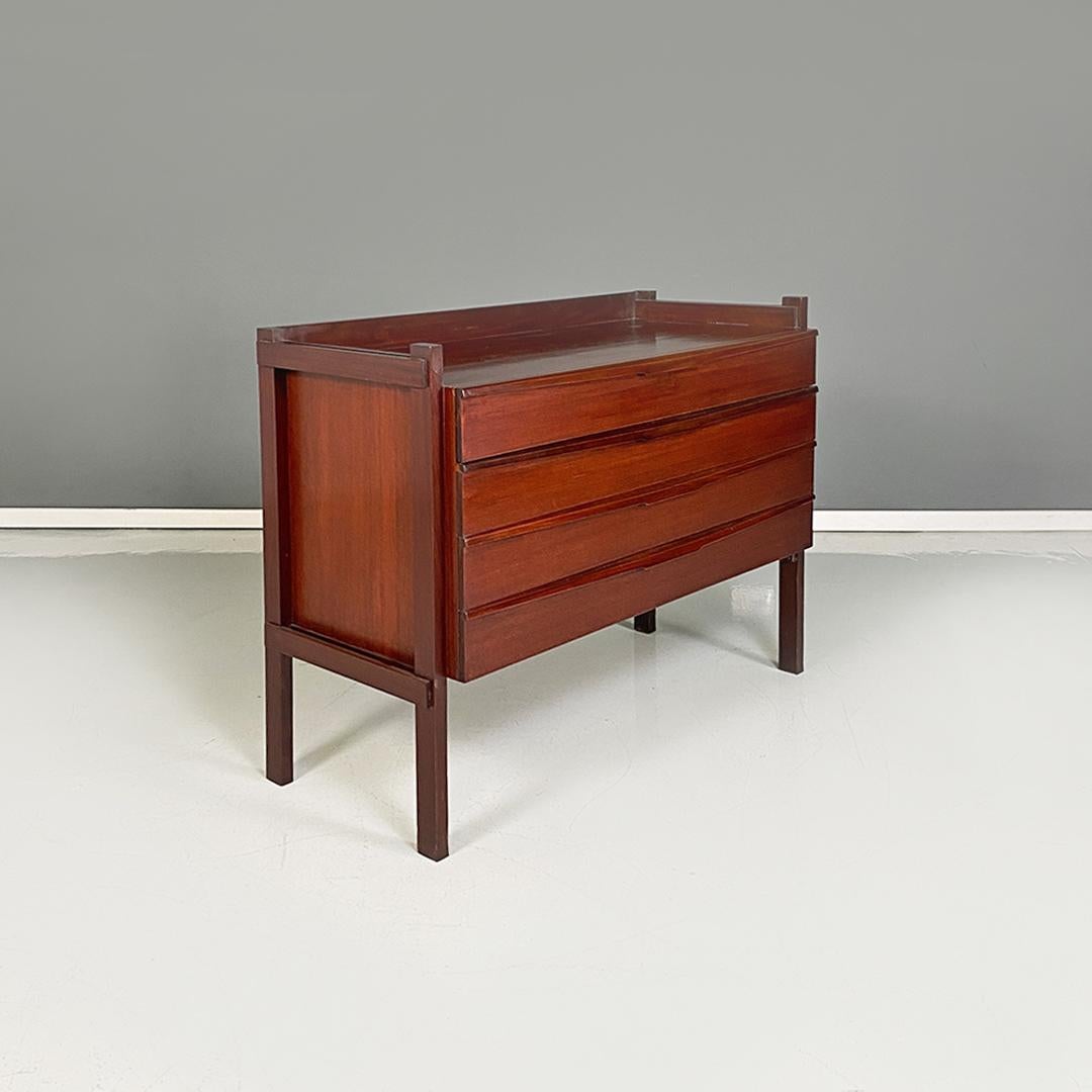 Italian Mid-Century Modern Pair of Bedroom Chests of Drawers, 1960s 7