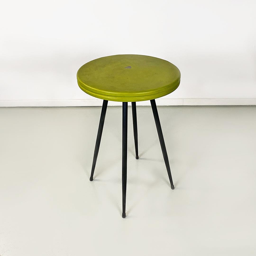 Pareja de mesas de bar italianas de mediados de siglo en metal negro y verde ácido, años 50 en Bueno estado para la venta en MIlano, IT