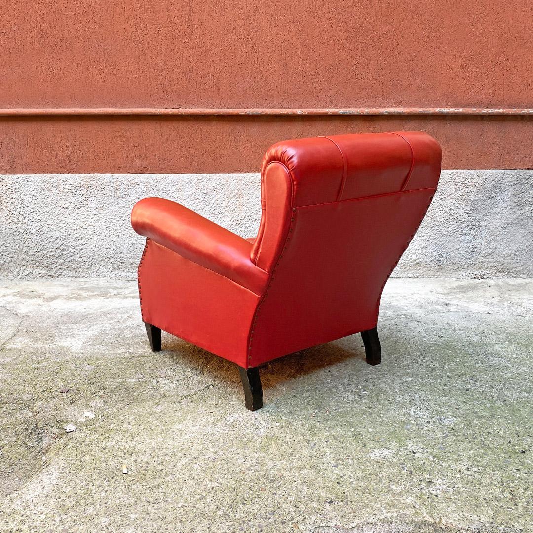 Italian Mid Century Modern Pair of Red Leather Armchairs with Armrests, 1940s For Sale 5