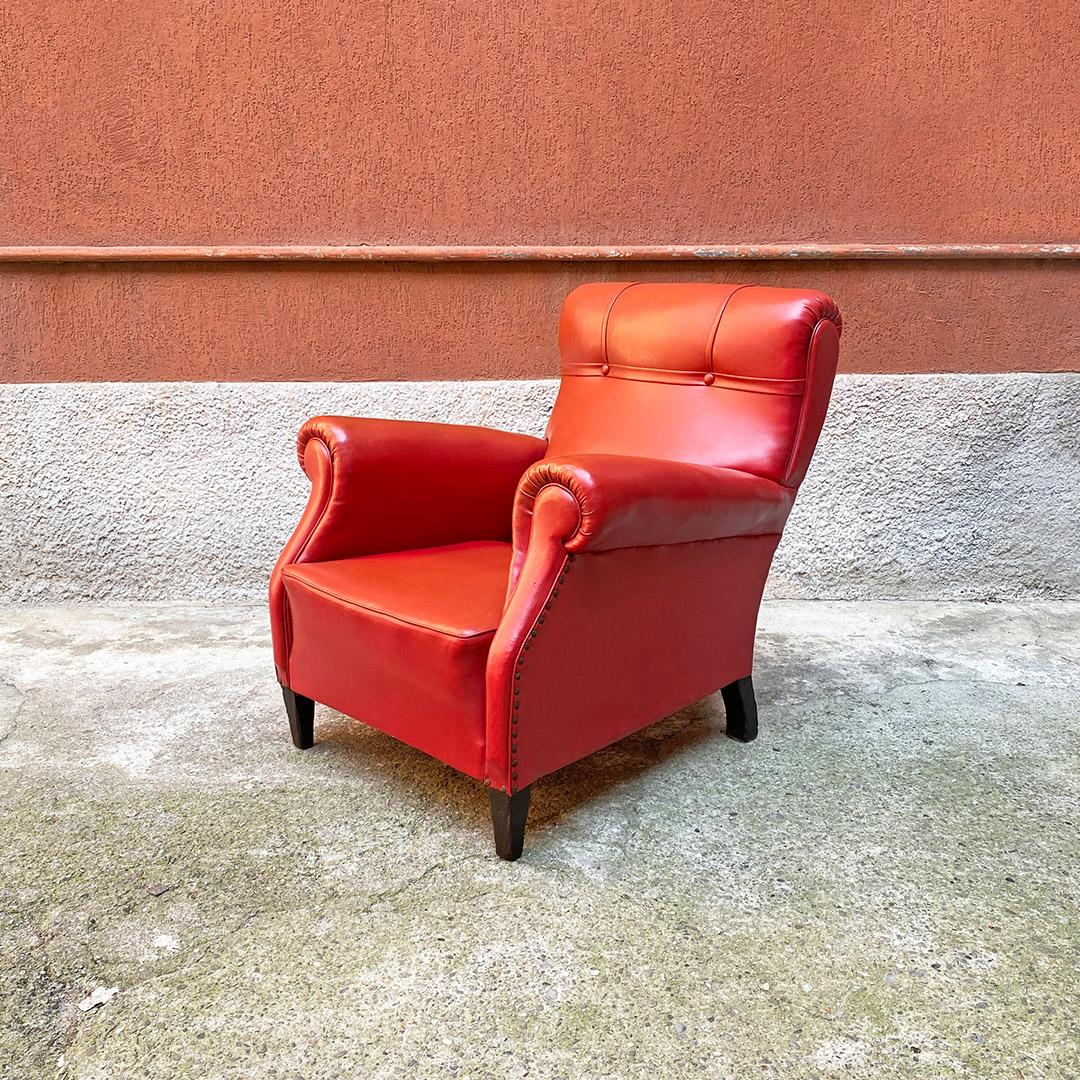 Italian Mid Century Modern Pair of Red Leather Armchairs with Armrests, 1940s For Sale 3
