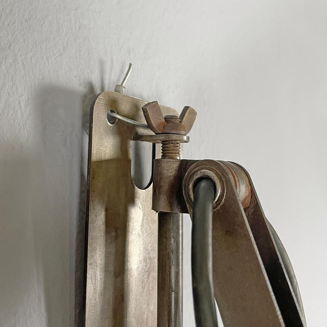 Italian mid-century modern pantograph wall lamps with white metal diffuser 1960s For Sale 10