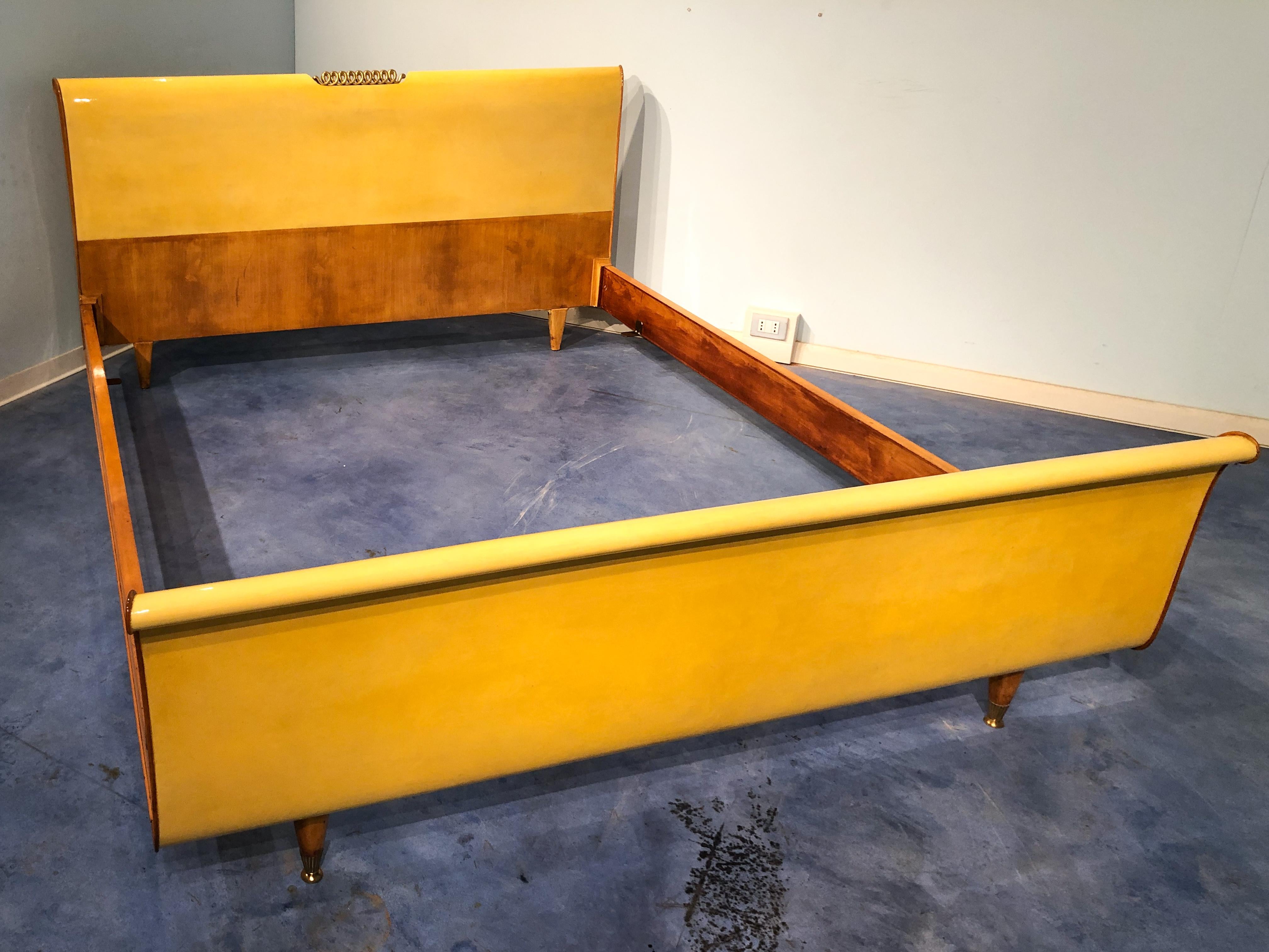 Italian Mid-Century Modern Parchment Bed Frame, 1950s For Sale 7