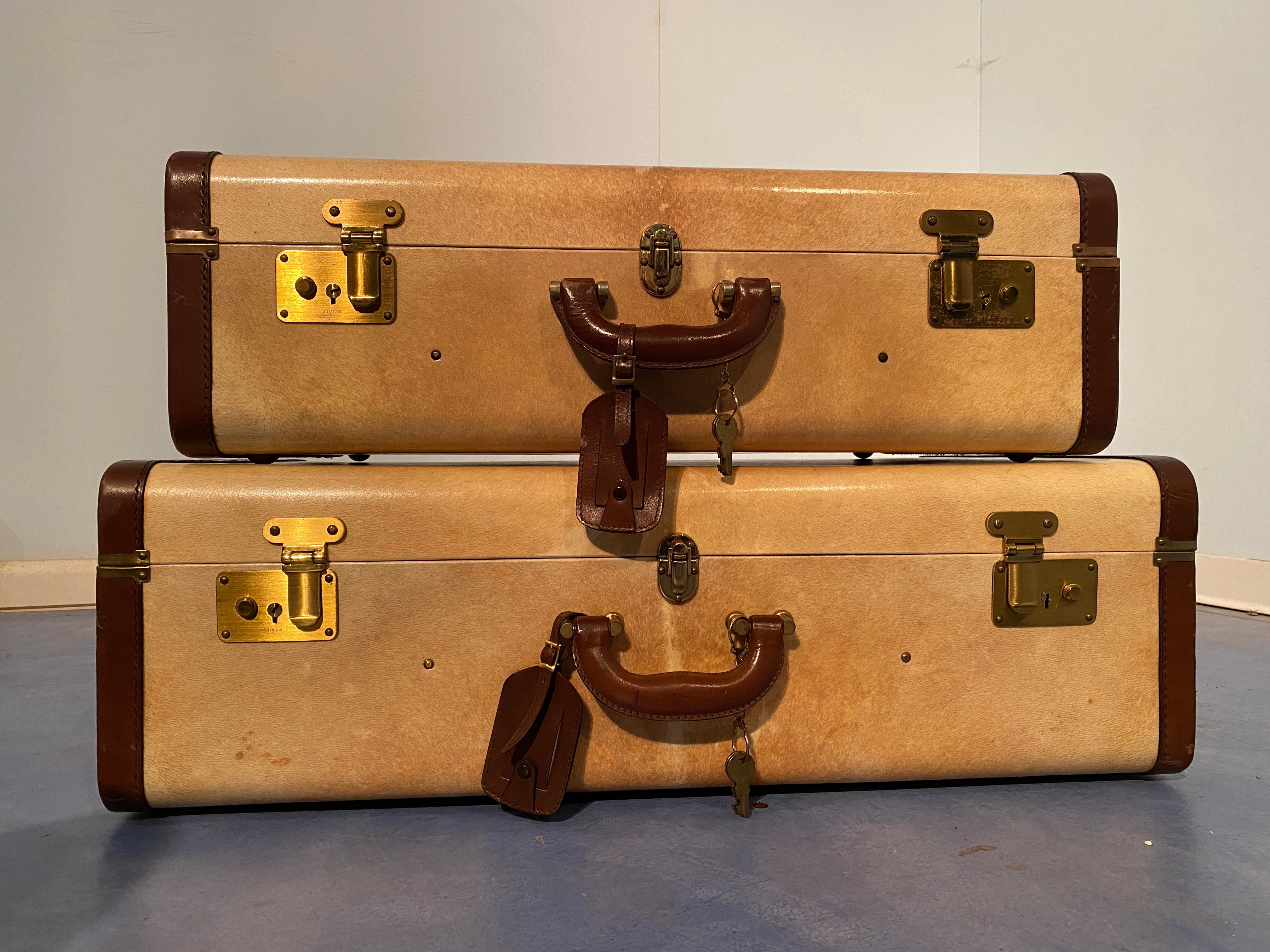 Italian Mid-Century Modern Parchment Paper Luggages or Suitcases Set of Two 1960 For Sale 12
