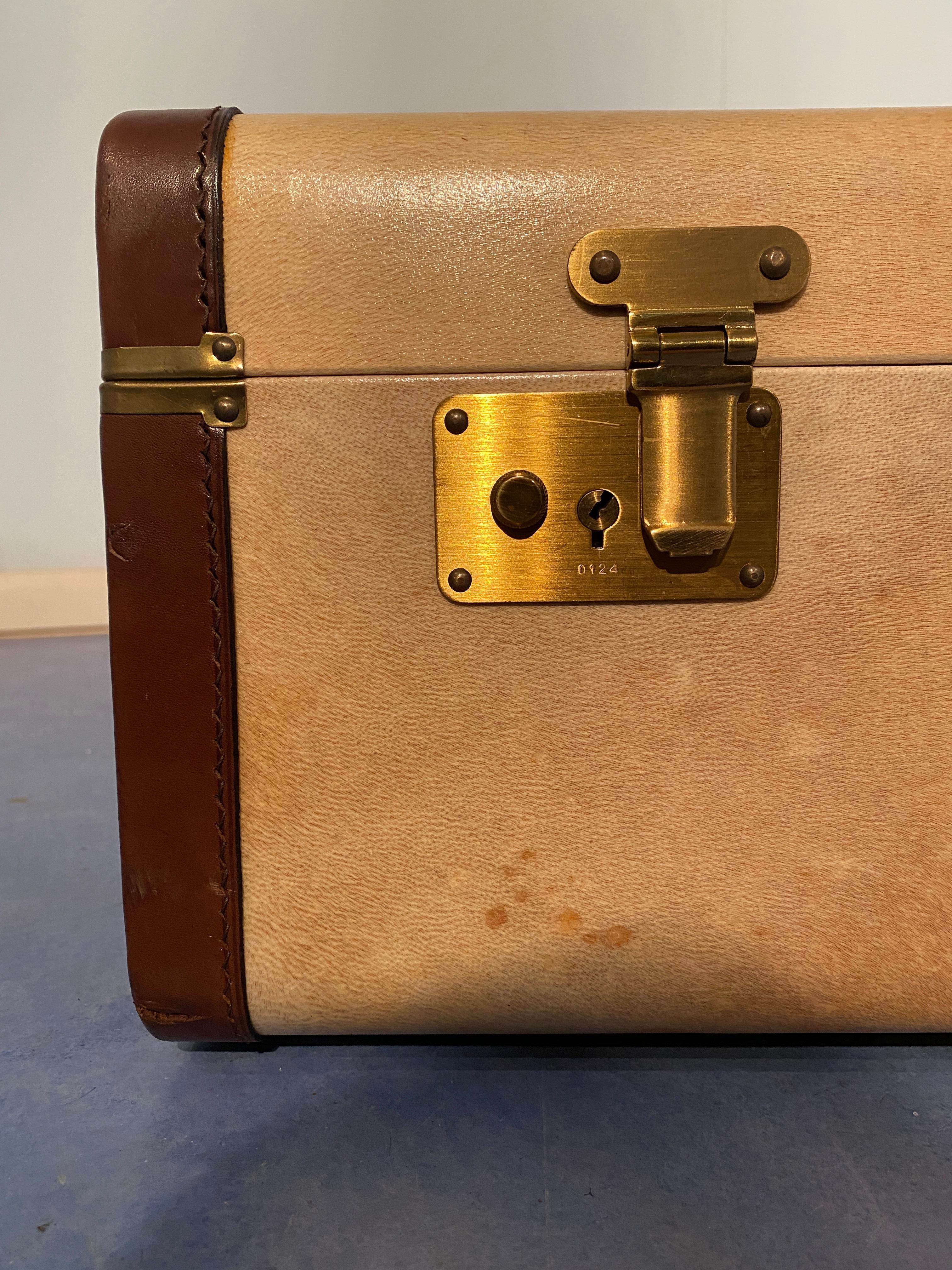carilite vintage suitcase