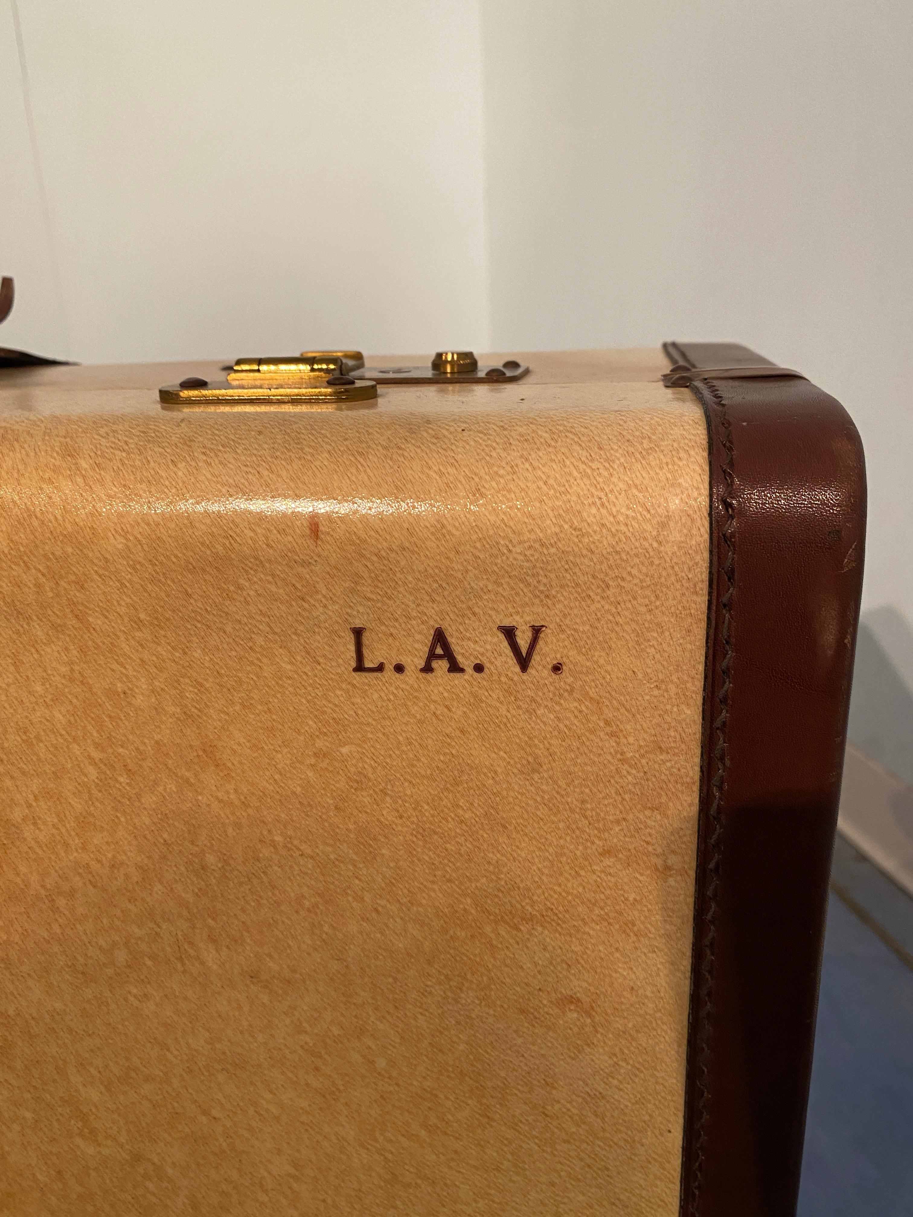 Italian Mid-Century Modern Parchment Paper Luggages or Suitcases Set of Two 1960 For Sale 1