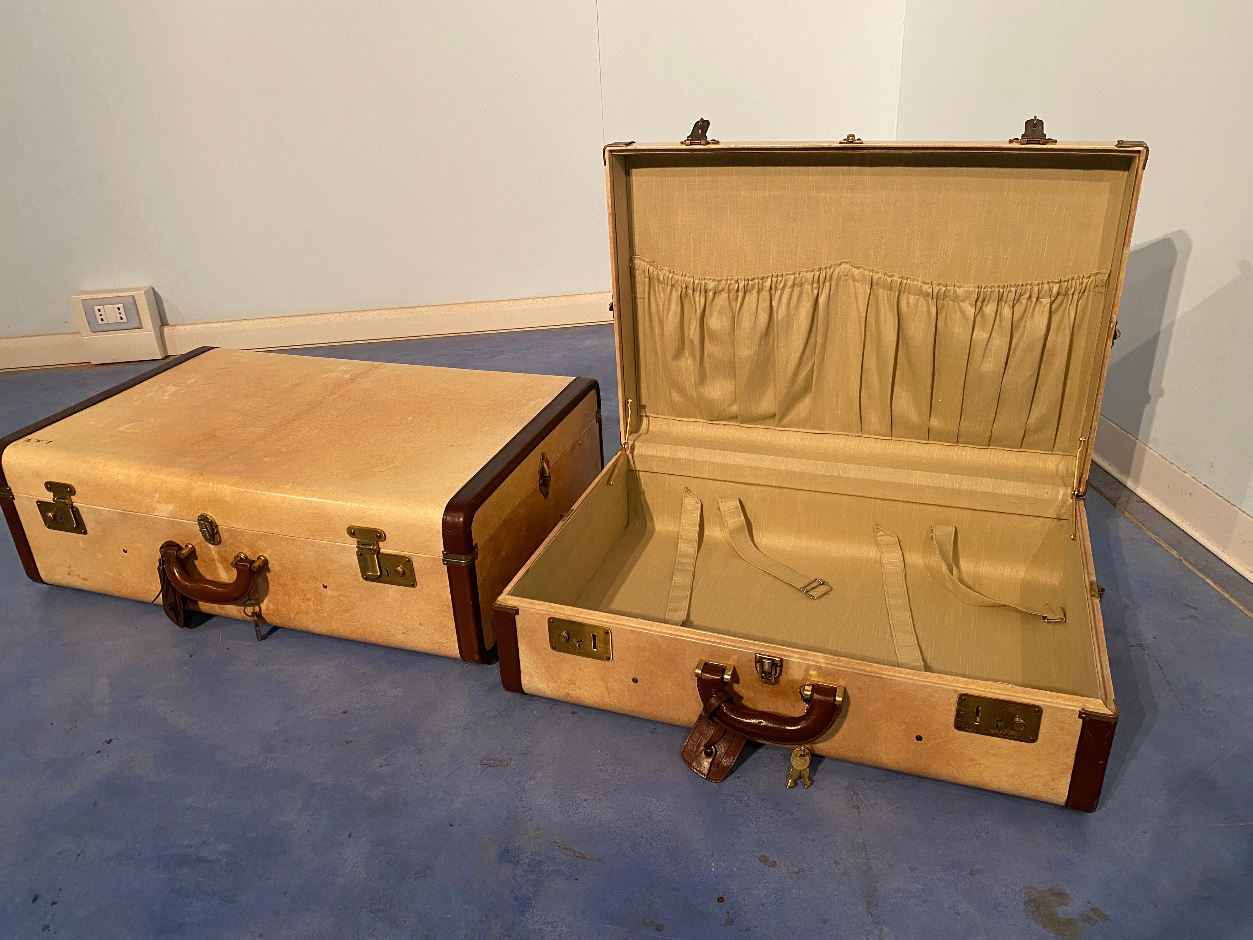 Italian Mid-Century Modern Parchment Paper Luggages or Suitcases Set of Two 1960 For Sale 2