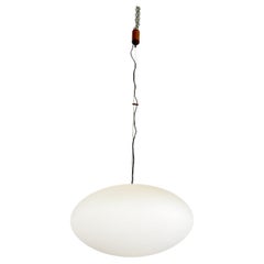 Lustre Pastil italien en verre opalin du milieu du siècle dernier par Stilnovo, années 50