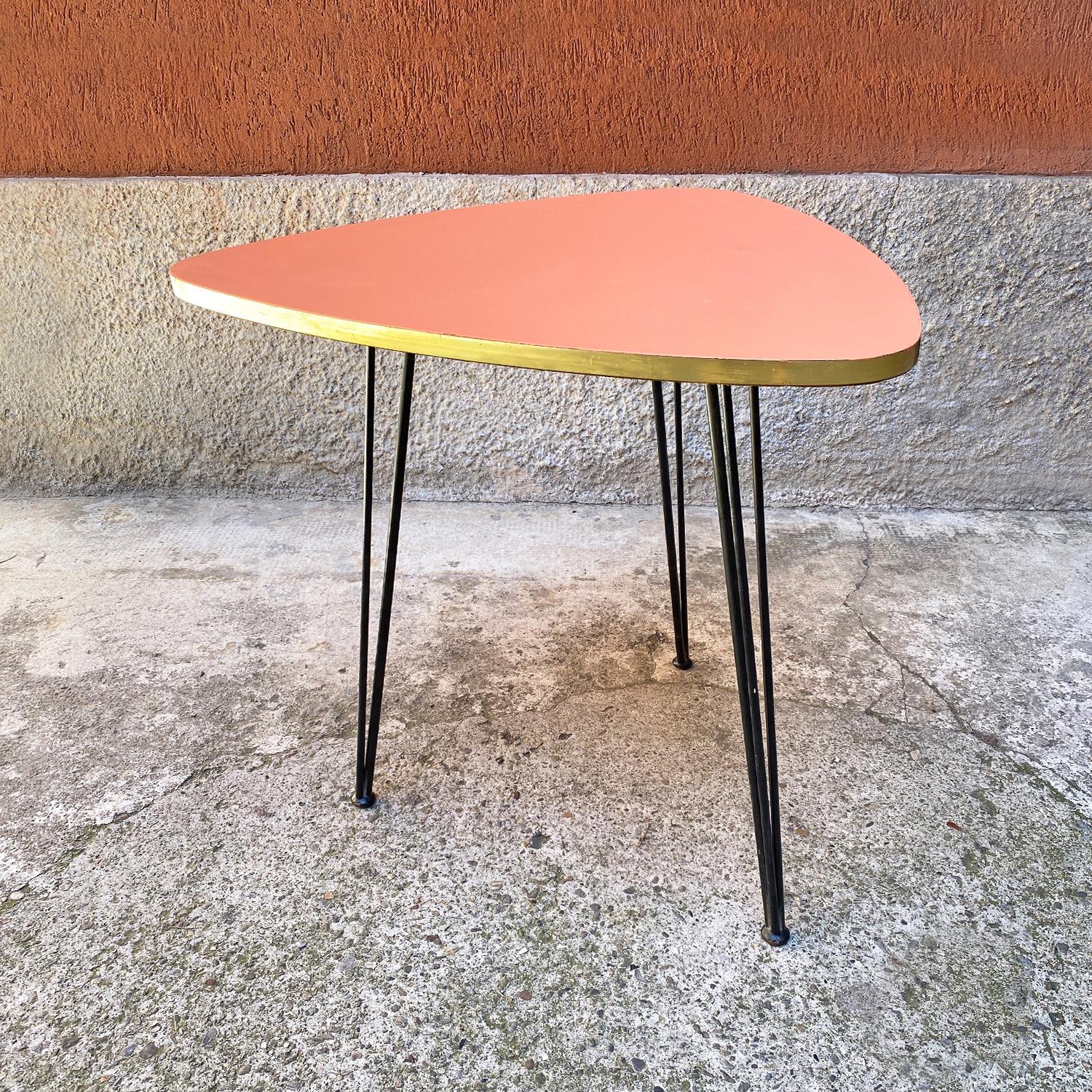 Italian Mid-Century Modern Pink Coffee Table with Metal Rod, 1960s In Good Condition In MIlano, IT