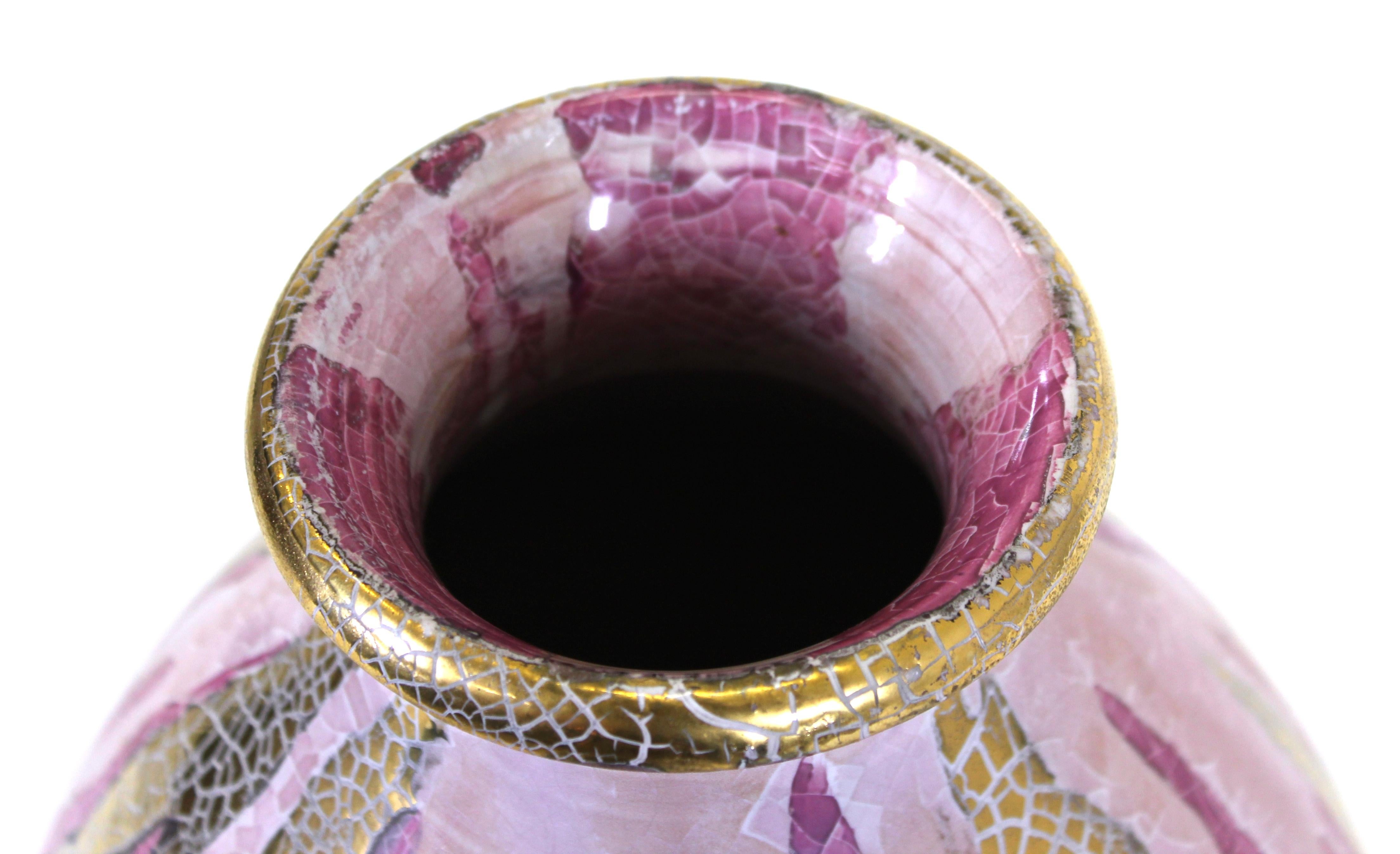 Italian Mid-Century Modern Pink Craquelure Glaze & Gold Décor Vase For Sale 8