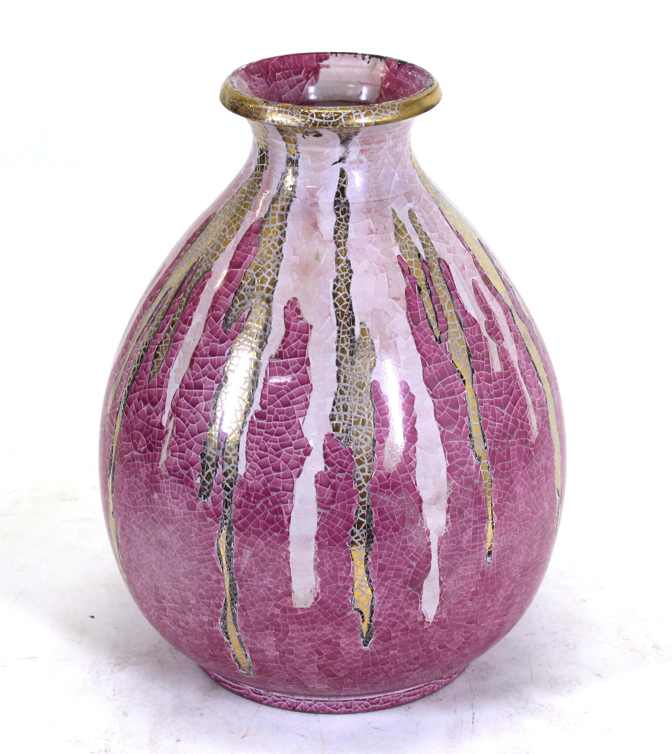 20th Century Italian Mid-Century Modern Pink Craquelure Glaze & Gold Décor Vase For Sale