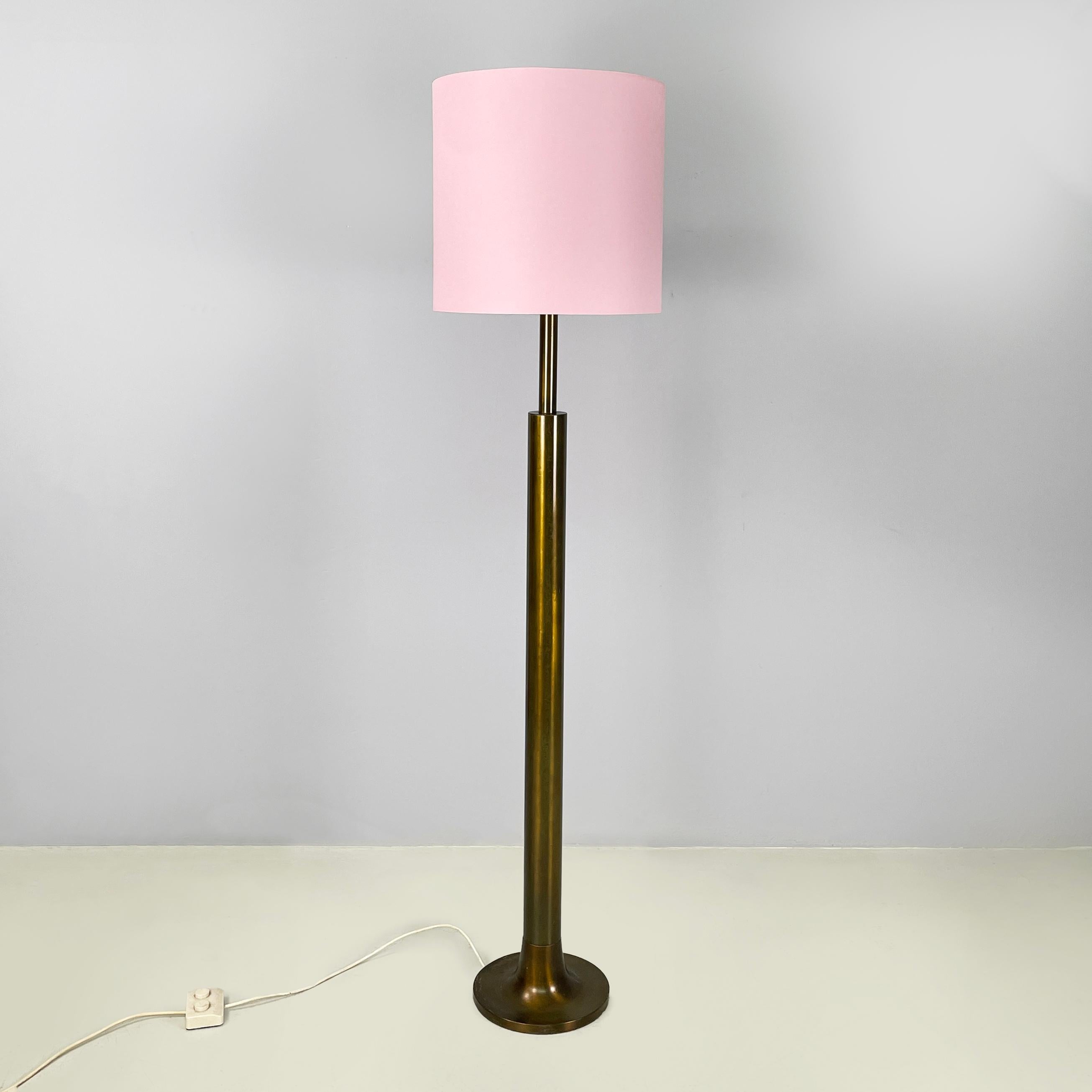 Mid-Century Modern Italian mid-century modern Pink fabric bass Floor lamp Goffredo Reggiani, 1970s