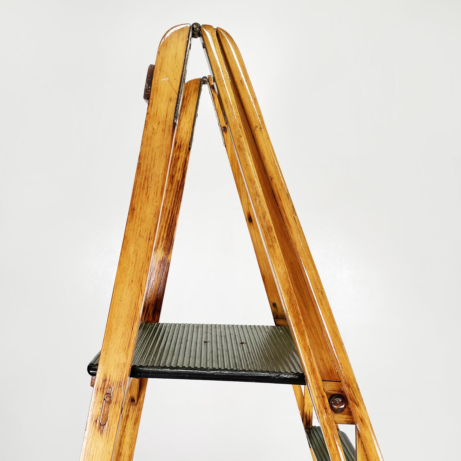 Italian Mid-Century Modern Polished Wooden Step Ladder Stair by Scorta, 1950s 2