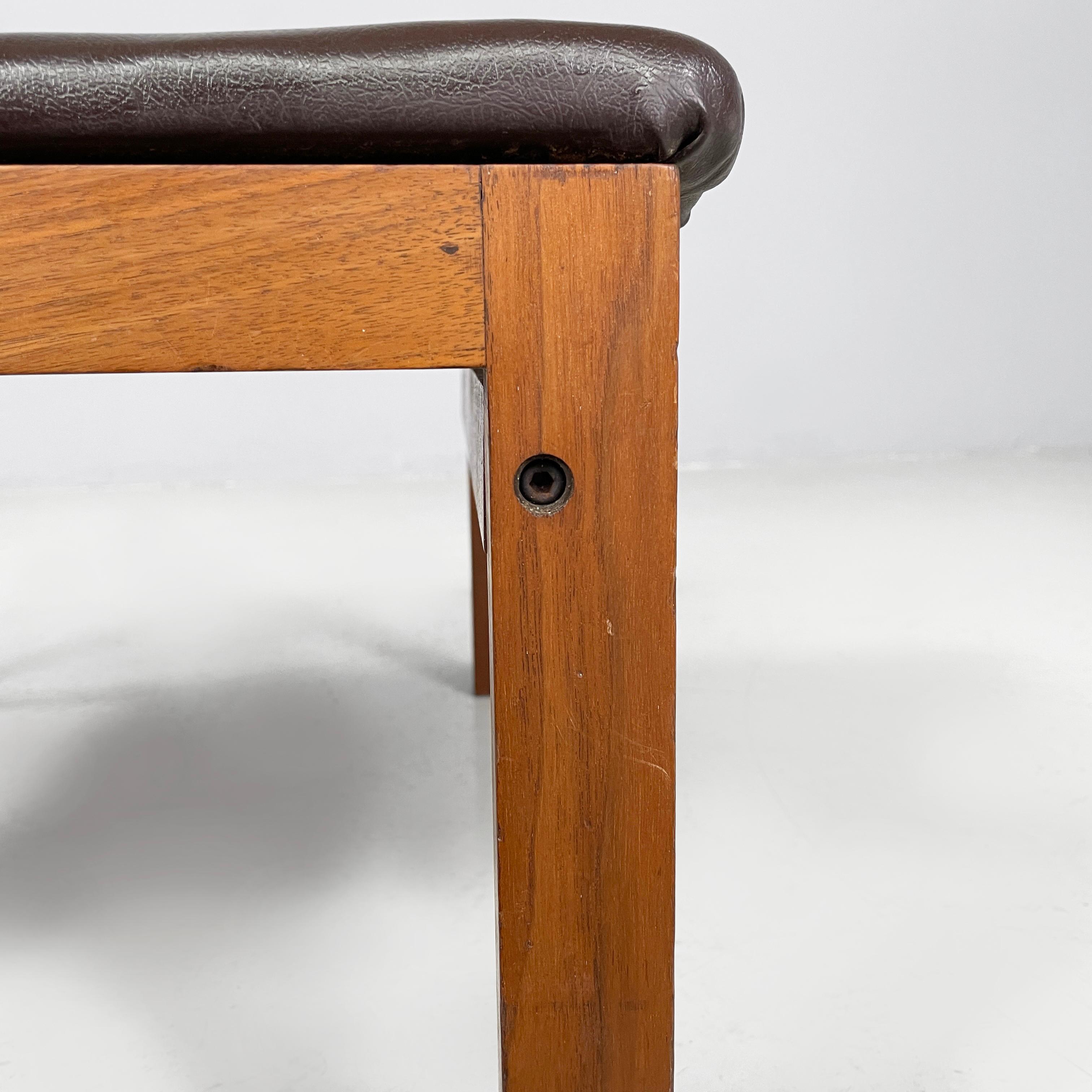 Pouf italien moderne du milieu du siècle en cuir Brown et Wood Wood, années 1960 en vente 9