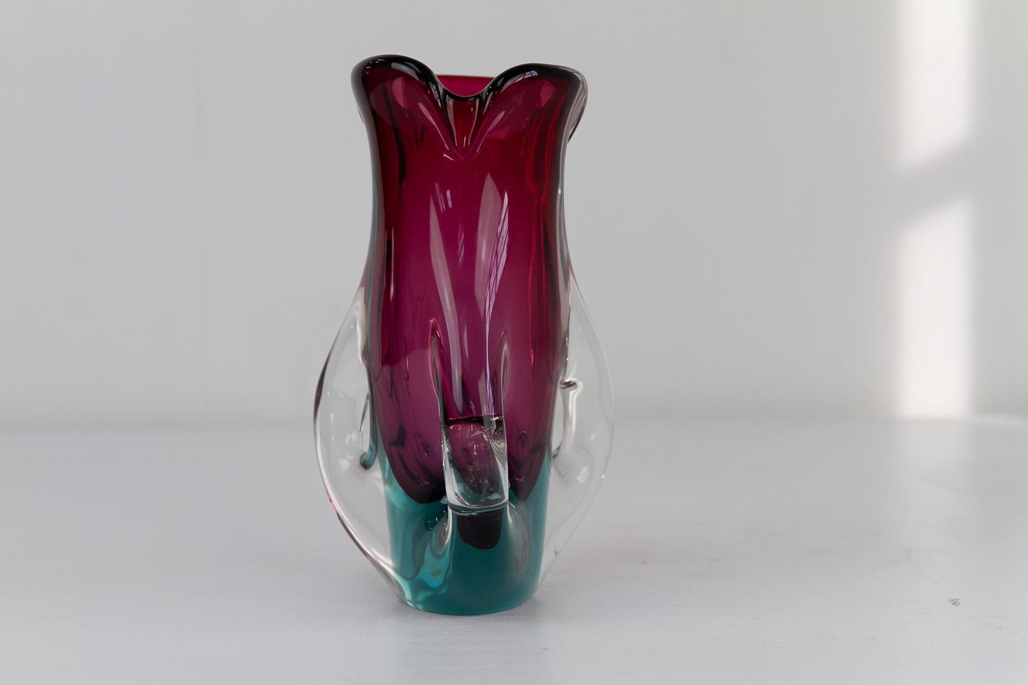 Italienische Vase aus lila und grünem Murano-Glas aus der Mitte des Jahrhunderts, 1960er Jahre. (Dänisch) im Angebot