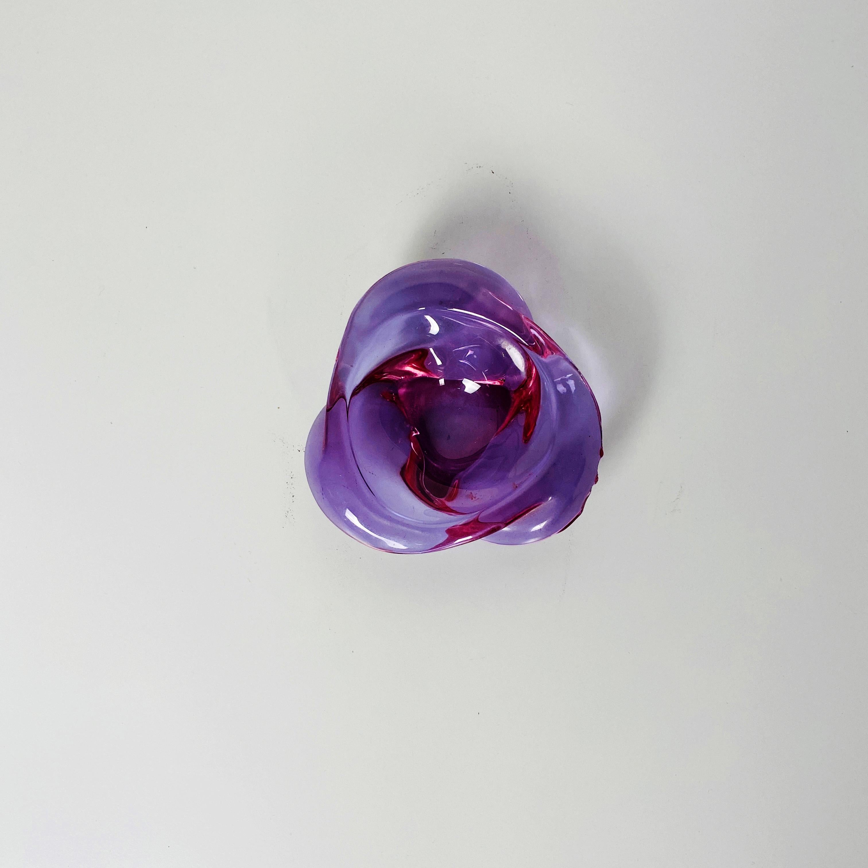 Italian Mid-Century Modern Purple Glass Ashtray with Irregular Shape, 1970s 1