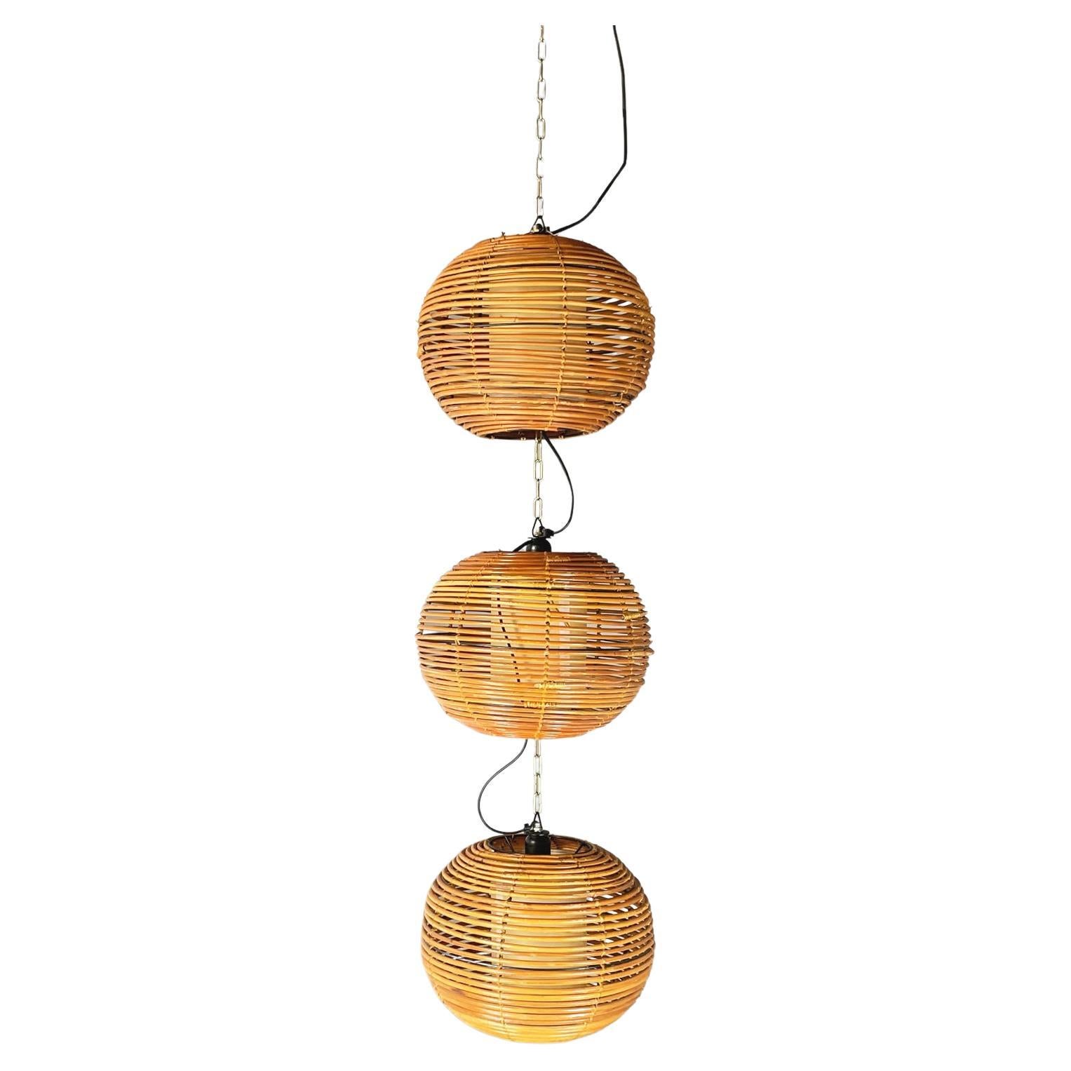 Italian Mid-Century Modern Rattan Chandelier with 3 Spherical Lampshade, 1960s For Sale