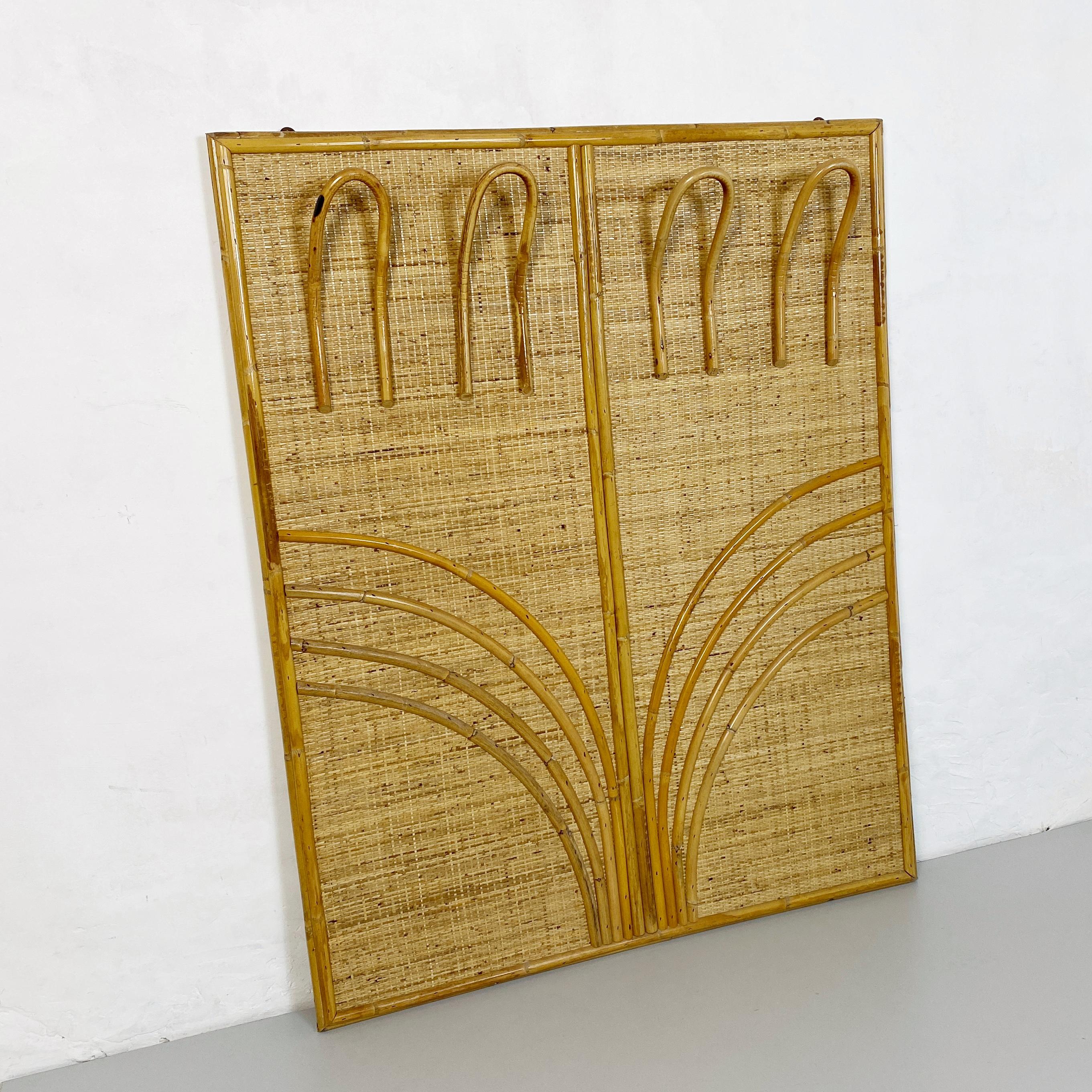 Italian Mid-Century Modern Rattan Coat Hanger, 1960s In Good Condition In MIlano, IT