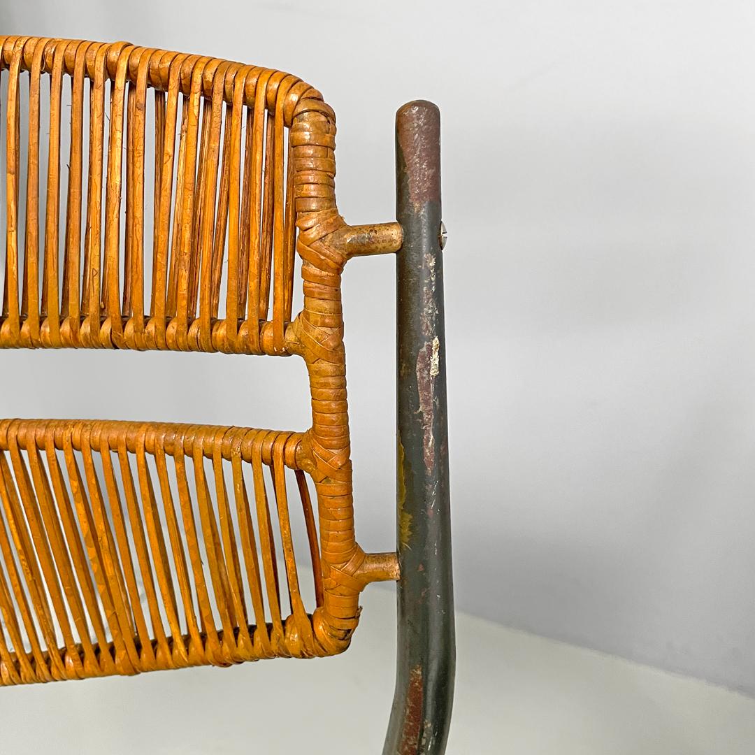 Sedie italiane di metà secolo in rattan verde ecopelle nero metallo anni '60 in vendita 5