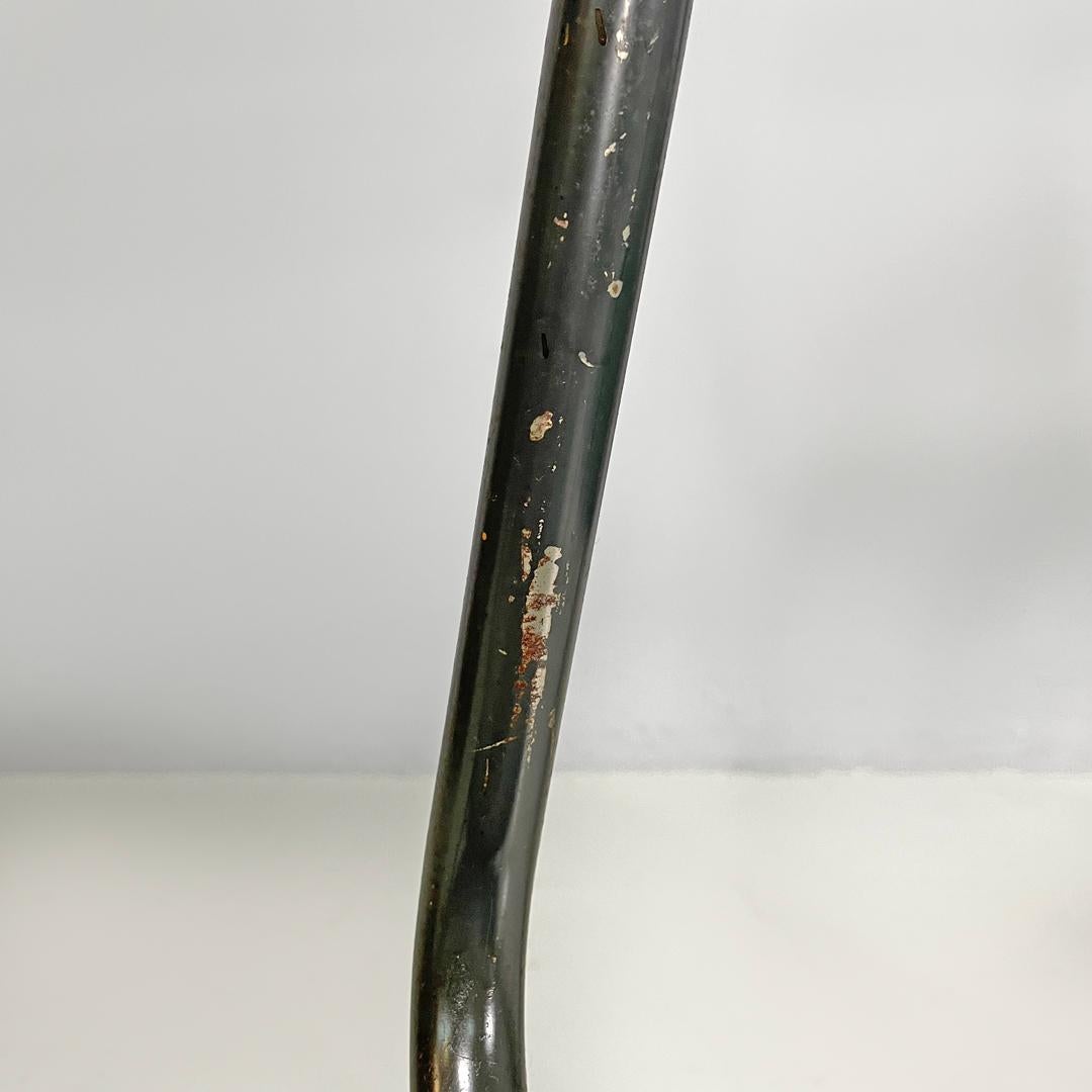 Sedie italiane di metà secolo in rattan verde ecopelle nero metallo anni '60 in vendita 12