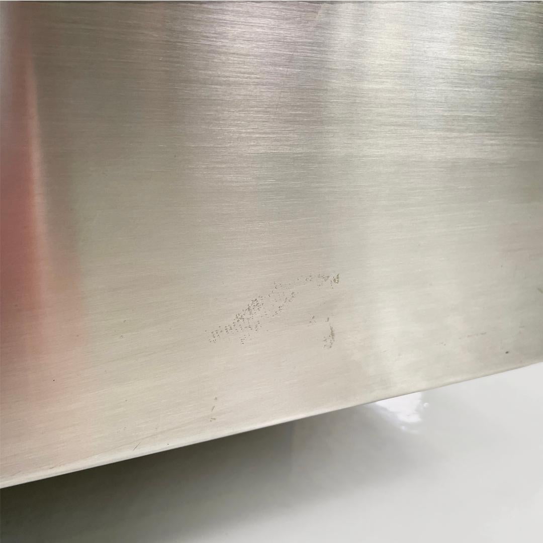 Italian mid-century modern rectangular metal coffee table, 1970s en vente 12