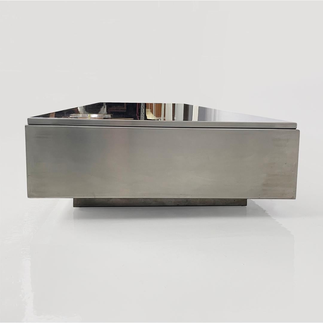 Italian mid-century modern rectangular metal coffee table, 1970s Bon état - En vente à MIlano, IT
