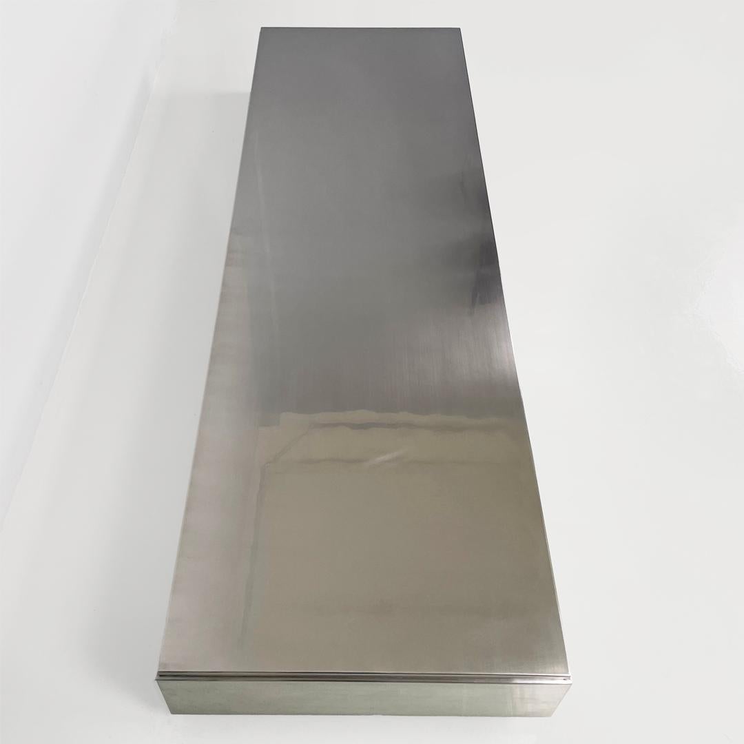Late 20th Century Italian mid-century modern rectangular metal coffee table, 1970s en vente
