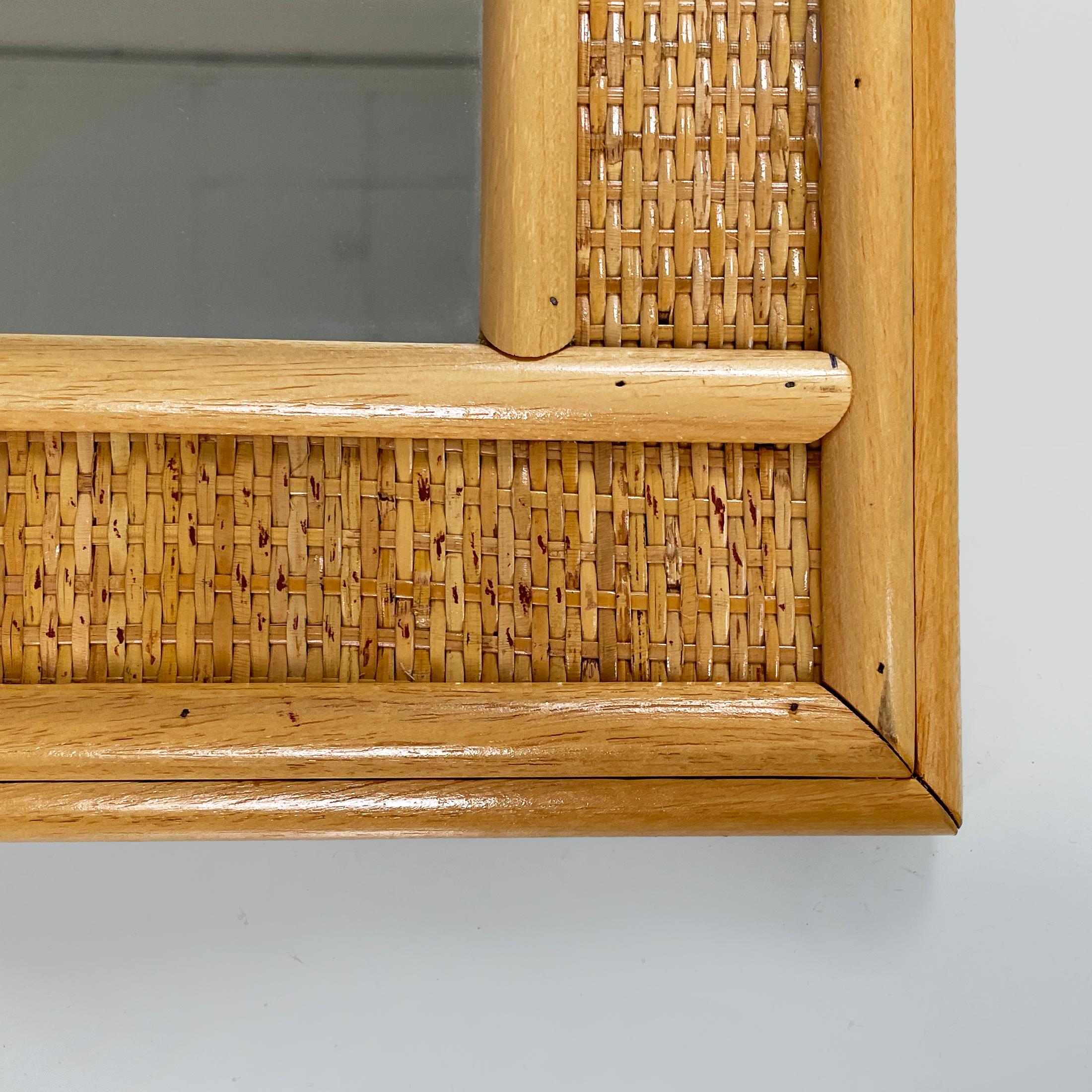 Italian mid-century modern Rectangular wall mirror in wood and rattan, 1960s For Sale 6