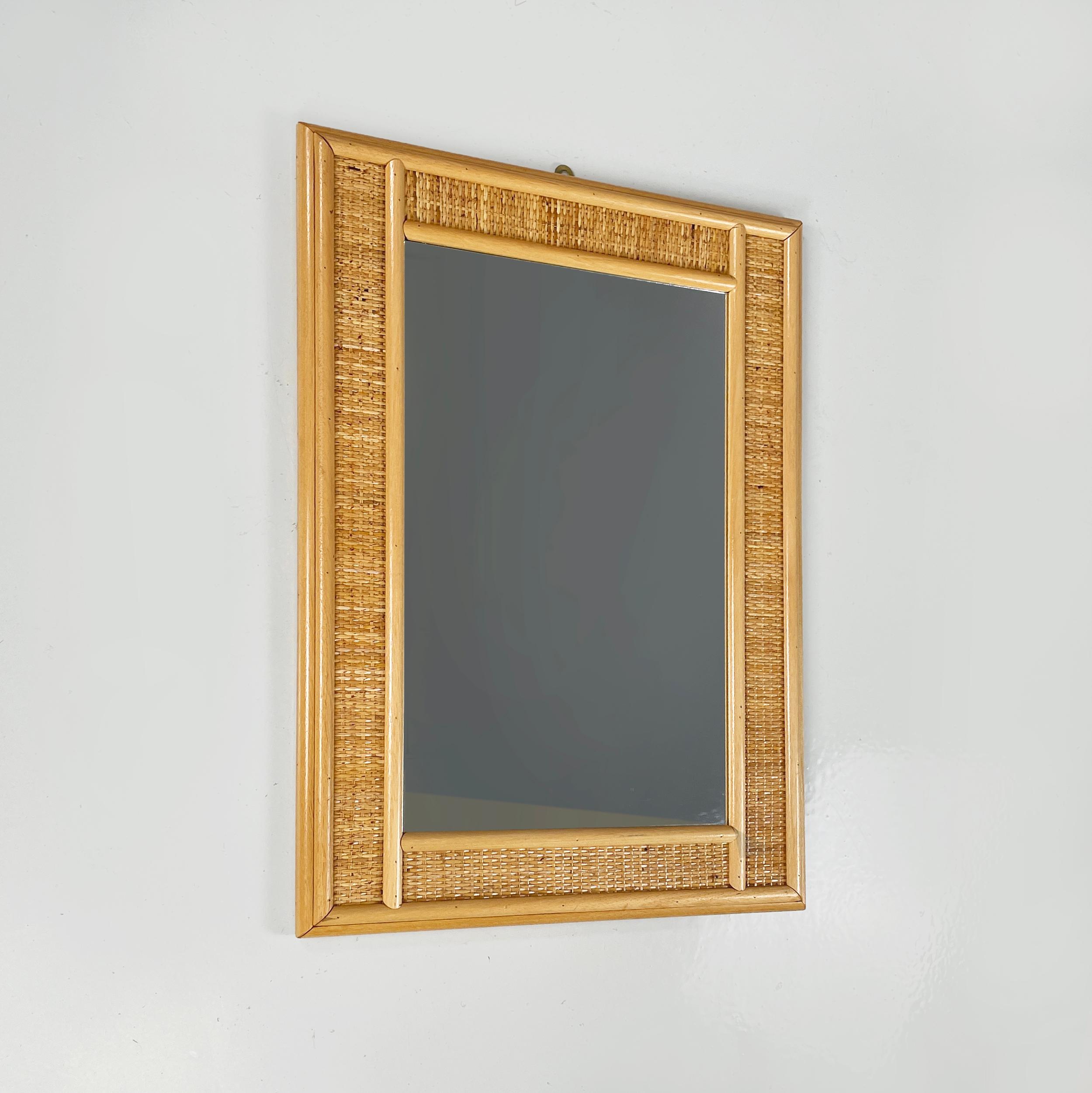 Rechteckiger italienischer Mid-Century-Modern-Wandspiegel aus Holz und Rattan, 1960er Jahre (Moderne der Mitte des Jahrhunderts) im Angebot