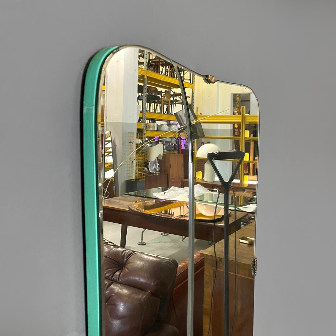 Milieu du XXe siècle Miroir mural rectangulaire à coins arrondis, italien et moderne du milieu du siècle dernier, années 1950. en vente