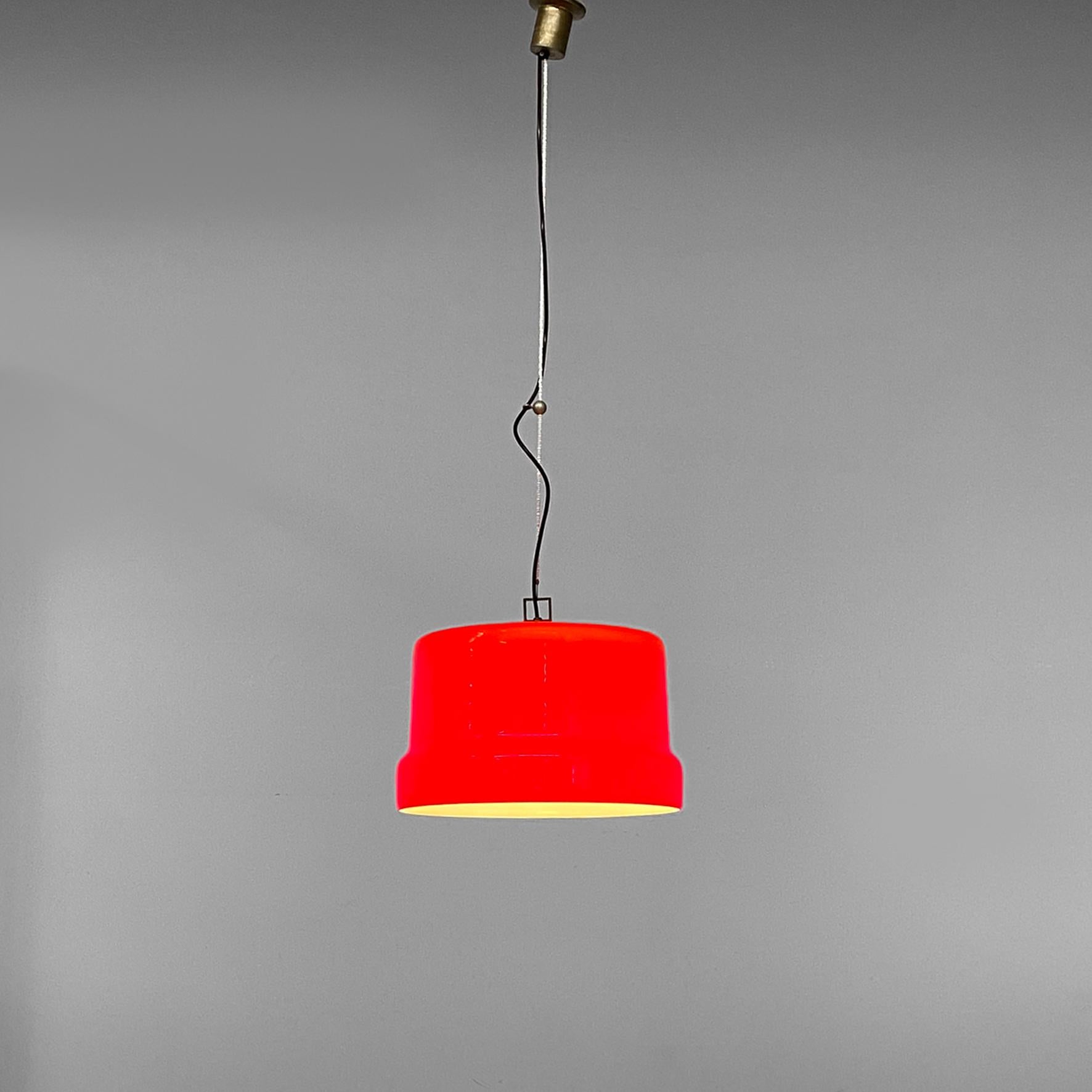 Italian mid-century modern red and white chandelier with bead decoration, 1960s in vendita 5