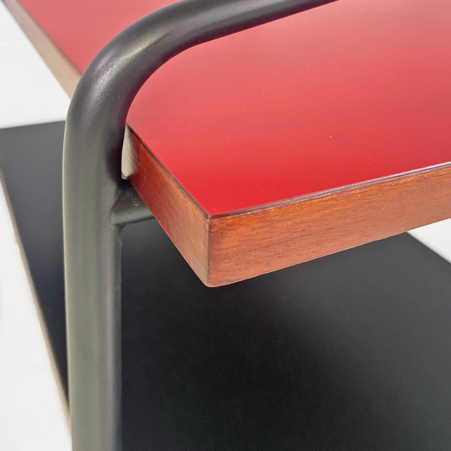 Tavolo italiano mid century modern rosso nero laminato metallo legno a doppio ripiano 1960 in vendita 5