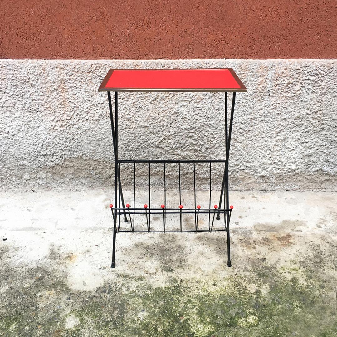 Italian Mid-Century Modern red formica coffee table with magazine rack, 1960s
Red formica coffee table with magazine rack, golden aluminum edge and metal rod legs, 1960s

Perfect condition, fully restored

Measures: 41 x 36 x 62 H cm.