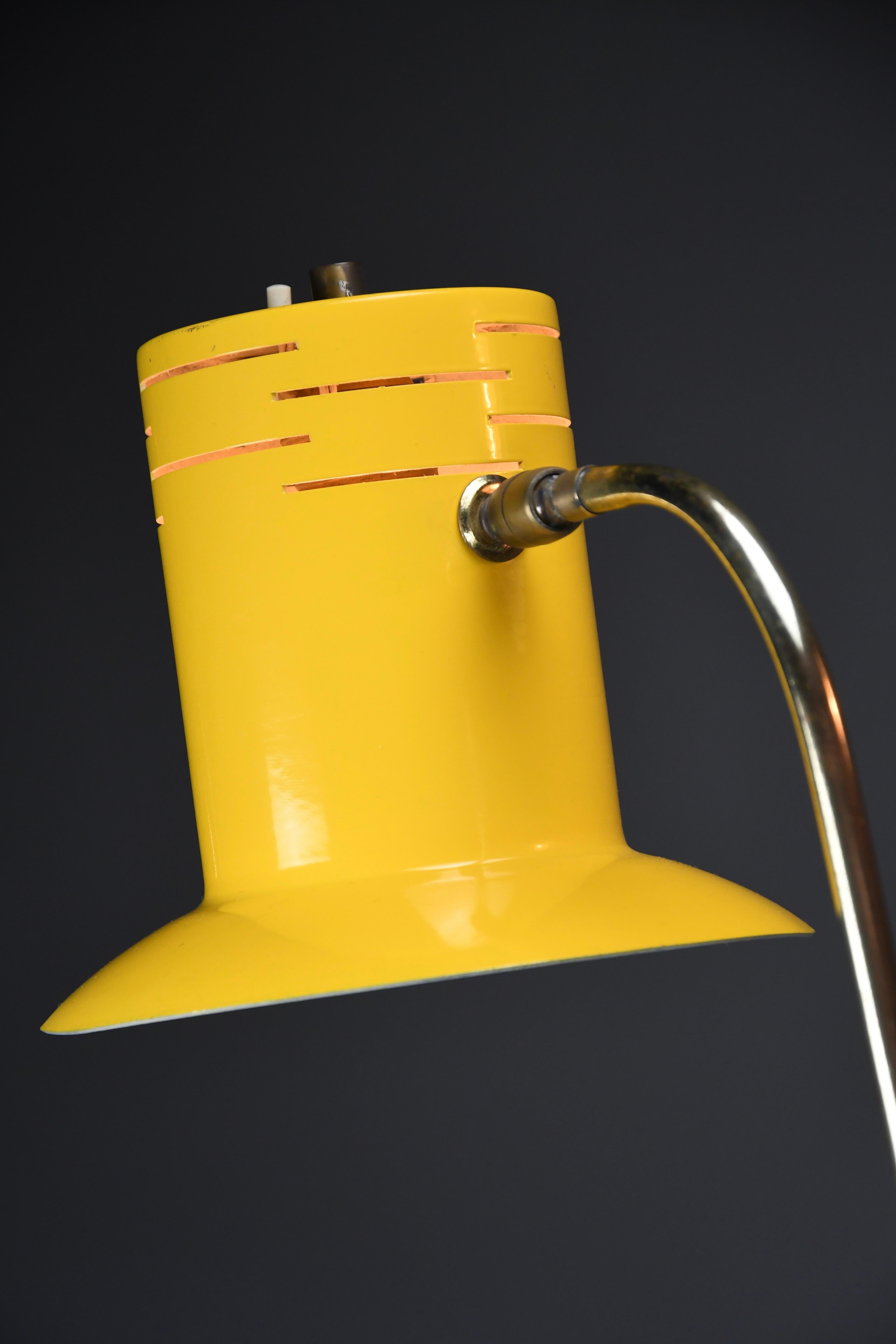 Italian Mid Century Modern Red Green and Yellow Floor Lamp by Lumi For Sale 2