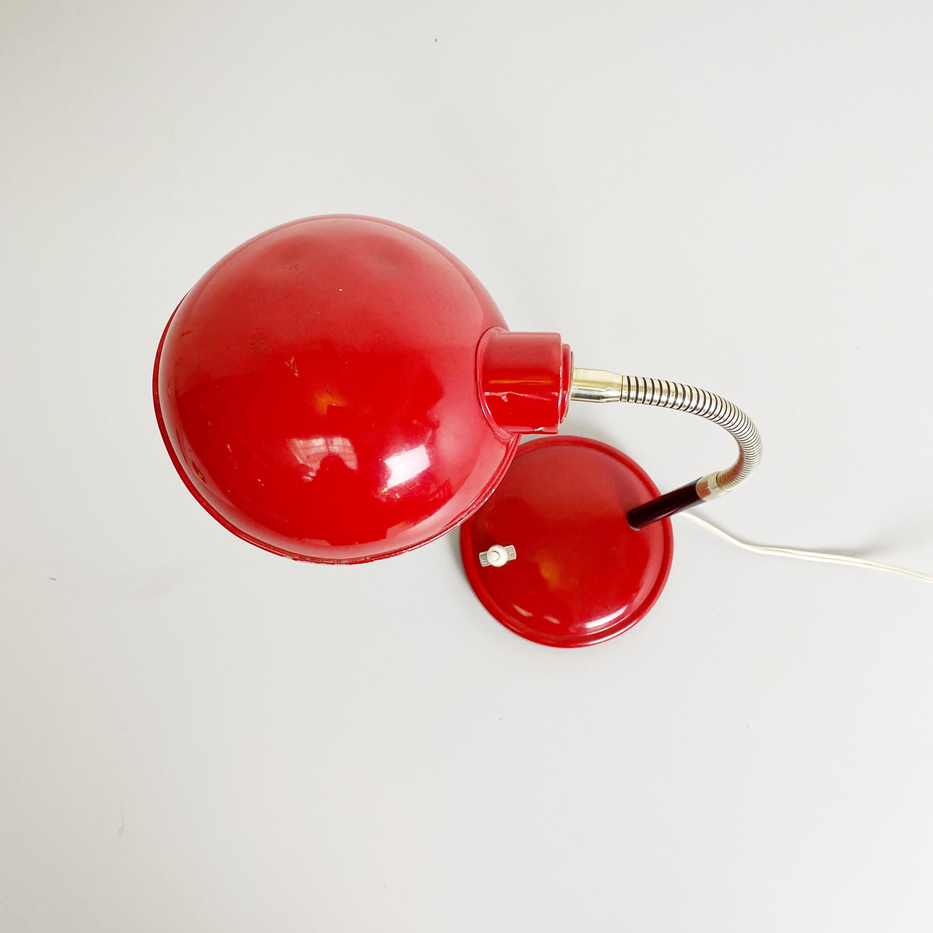 Mid-20th Century Italian Mid-Century Modern Red Metal Table Lamp, 1960s For Sale