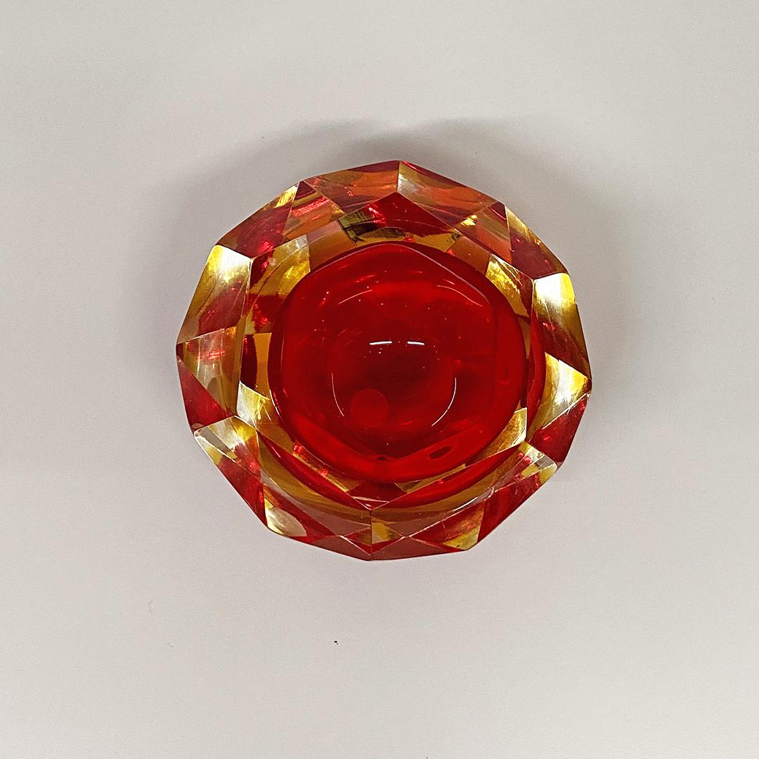 Late 20th Century Italian Mid-Century Modern Red Murano Glass Ashtray, 1970s