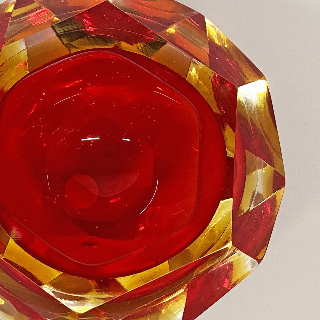Italian Mid-Century Modern Red Murano Glass Ashtray, 1970s 2