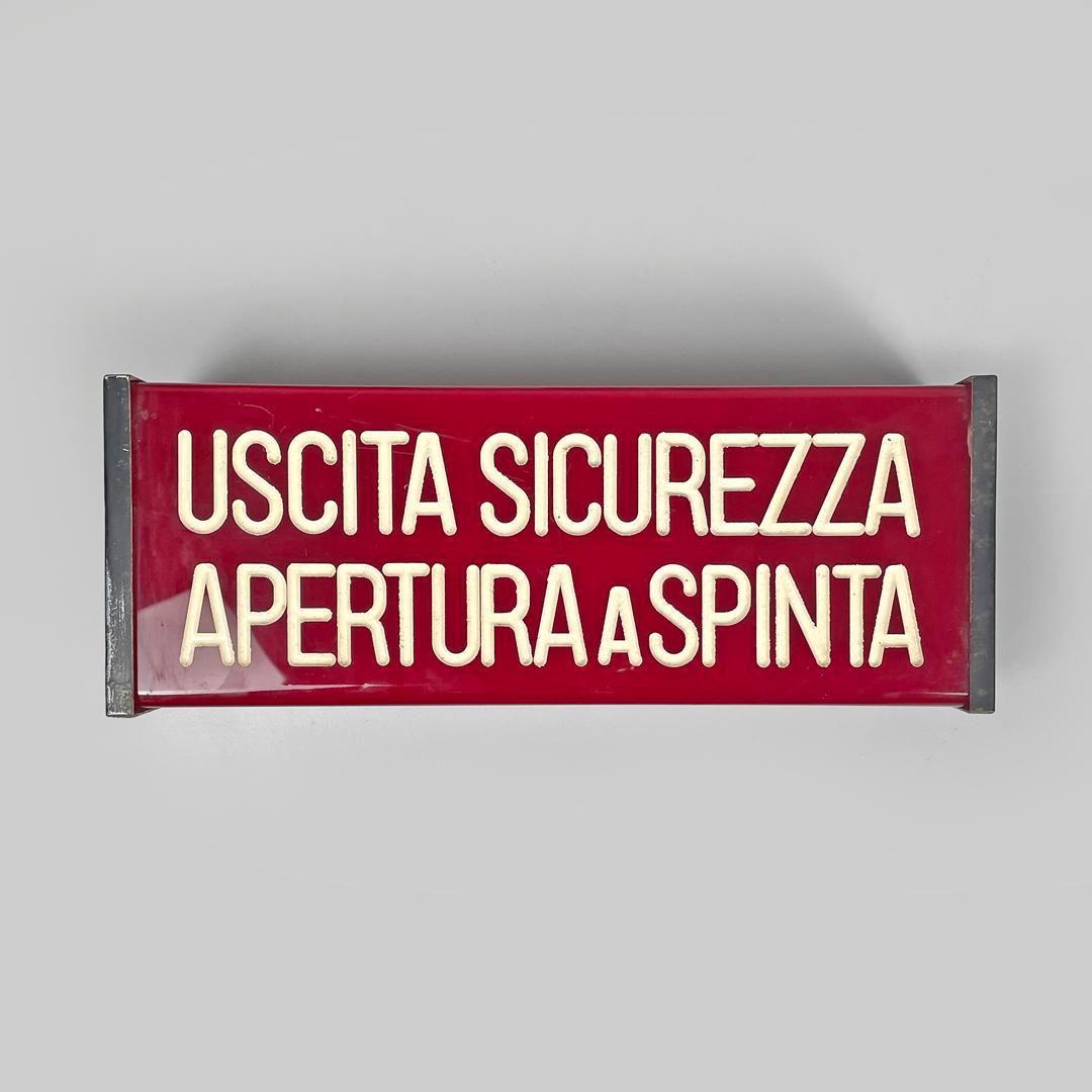 Italian mid-century modern red plastic white writing cinema theatre signs, 1960s In Fair Condition For Sale In MIlano, IT