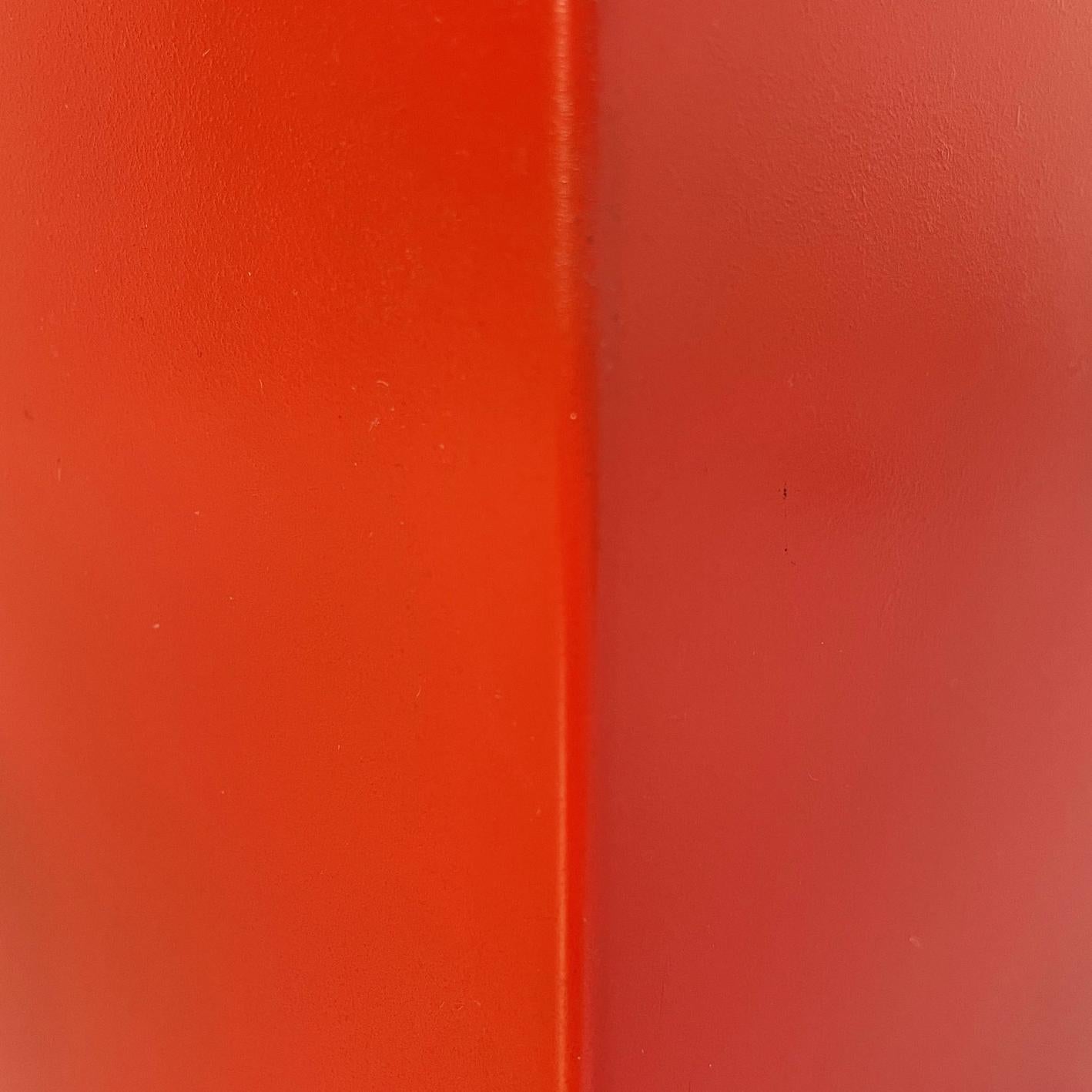 Late 20th Century Italian Mid-Century Modern Red Sheet Metal Table Lamp, 1970s