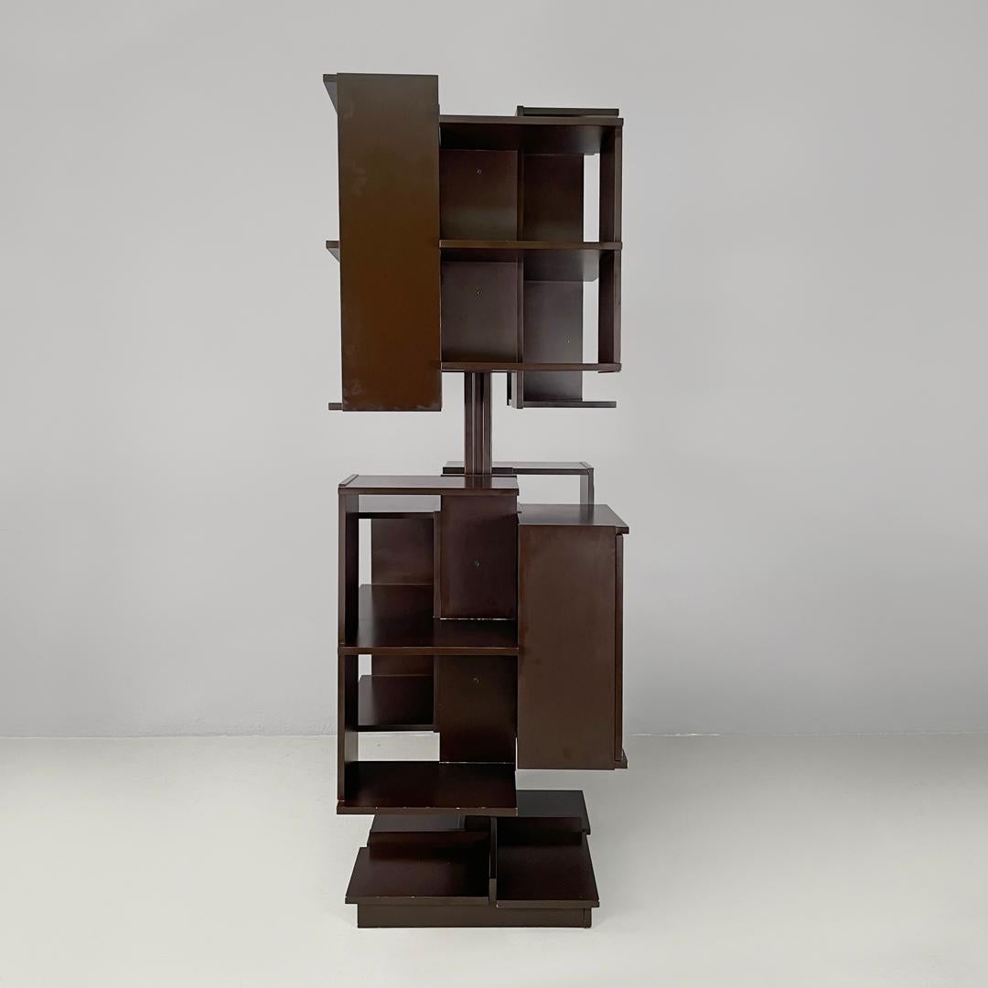 Metal Italian mid-century modern revolving bookcase Centro Salocchi for Sormani, 1960s For Sale
