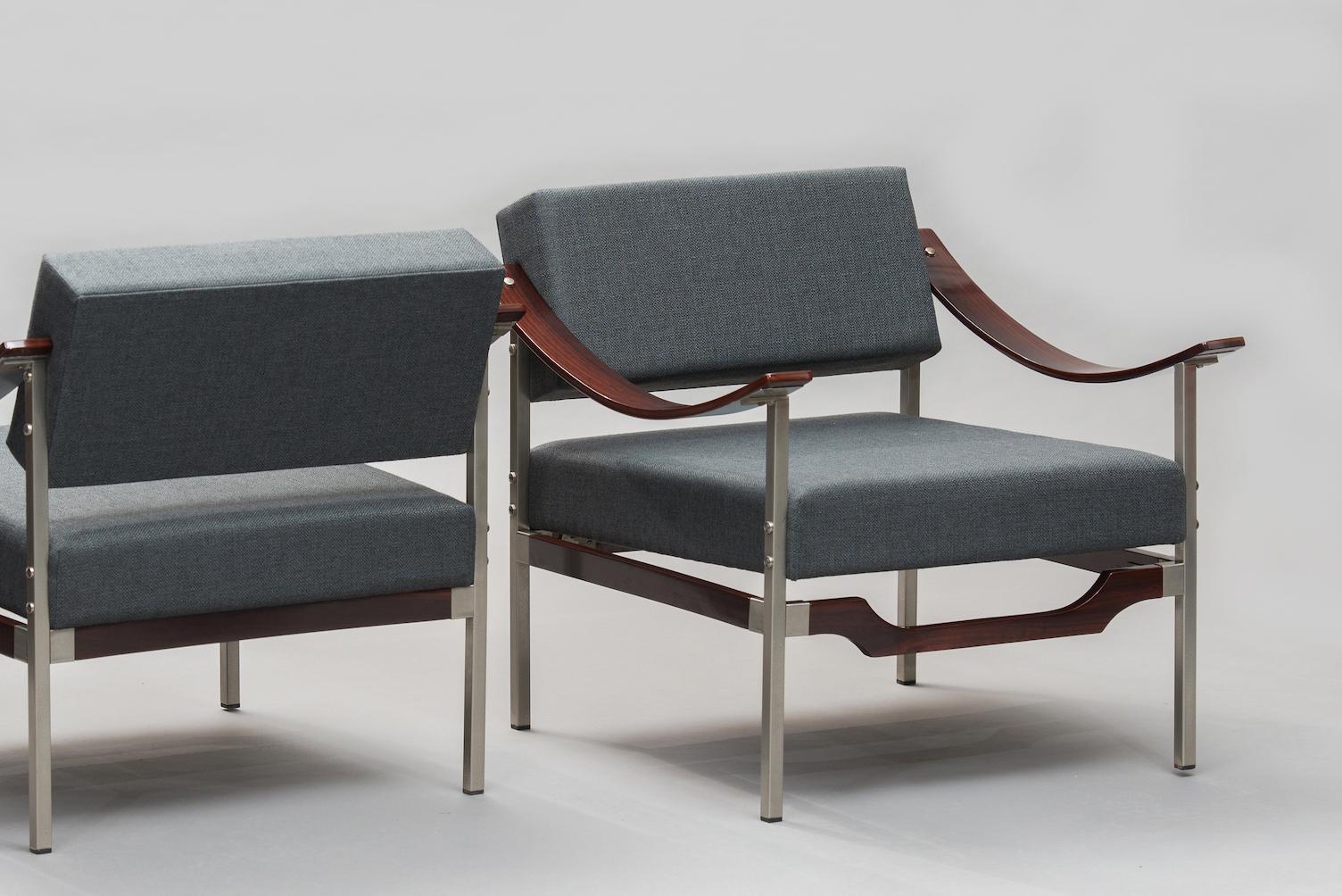 Mid-20th Century Italian Mid-Century Modern Rosewood Armchairs One Pair For Sale