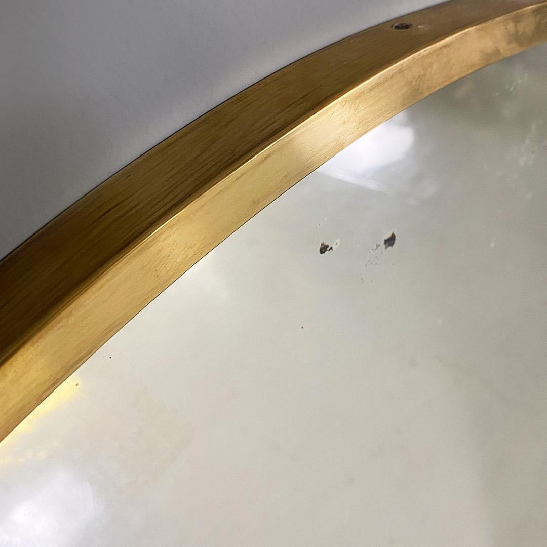 Italian Mid-Century Modern pair of round brass mirror, 1950s
Round wall mirror, with brass frame and mirror practically free of oxidation.
1950s approx.
Good conditions.
Measures in cm 3x100cm
Beautiful mirror, very elegant and large in