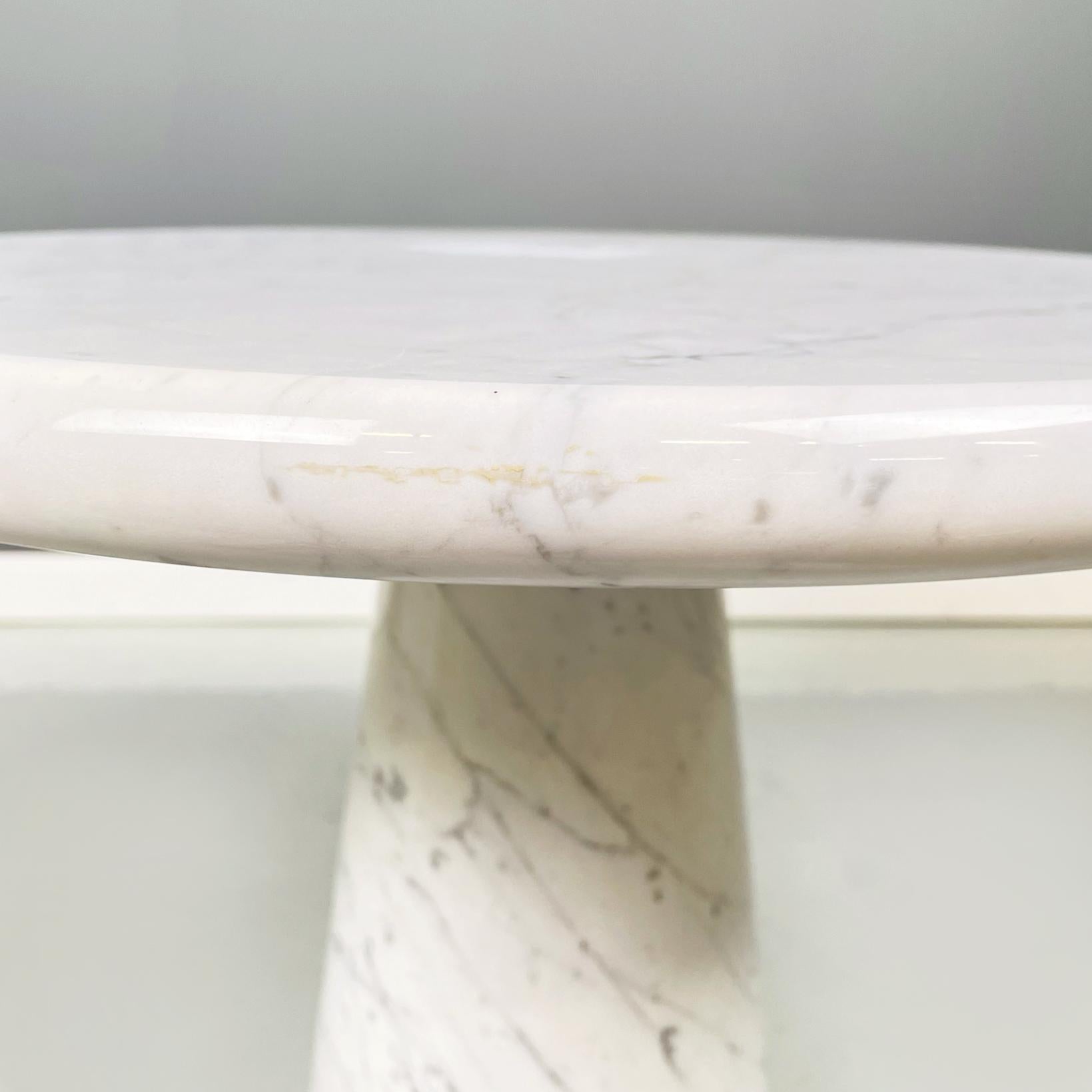 Italian Mid-Century Modern Round Coffe Table in Carrara Marble, 1970s 2