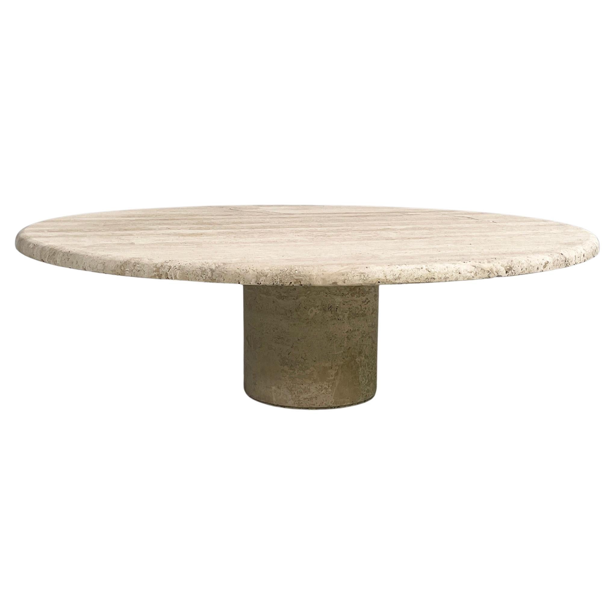 Italian mid-century modern Round coffee table in travertine, 1970s