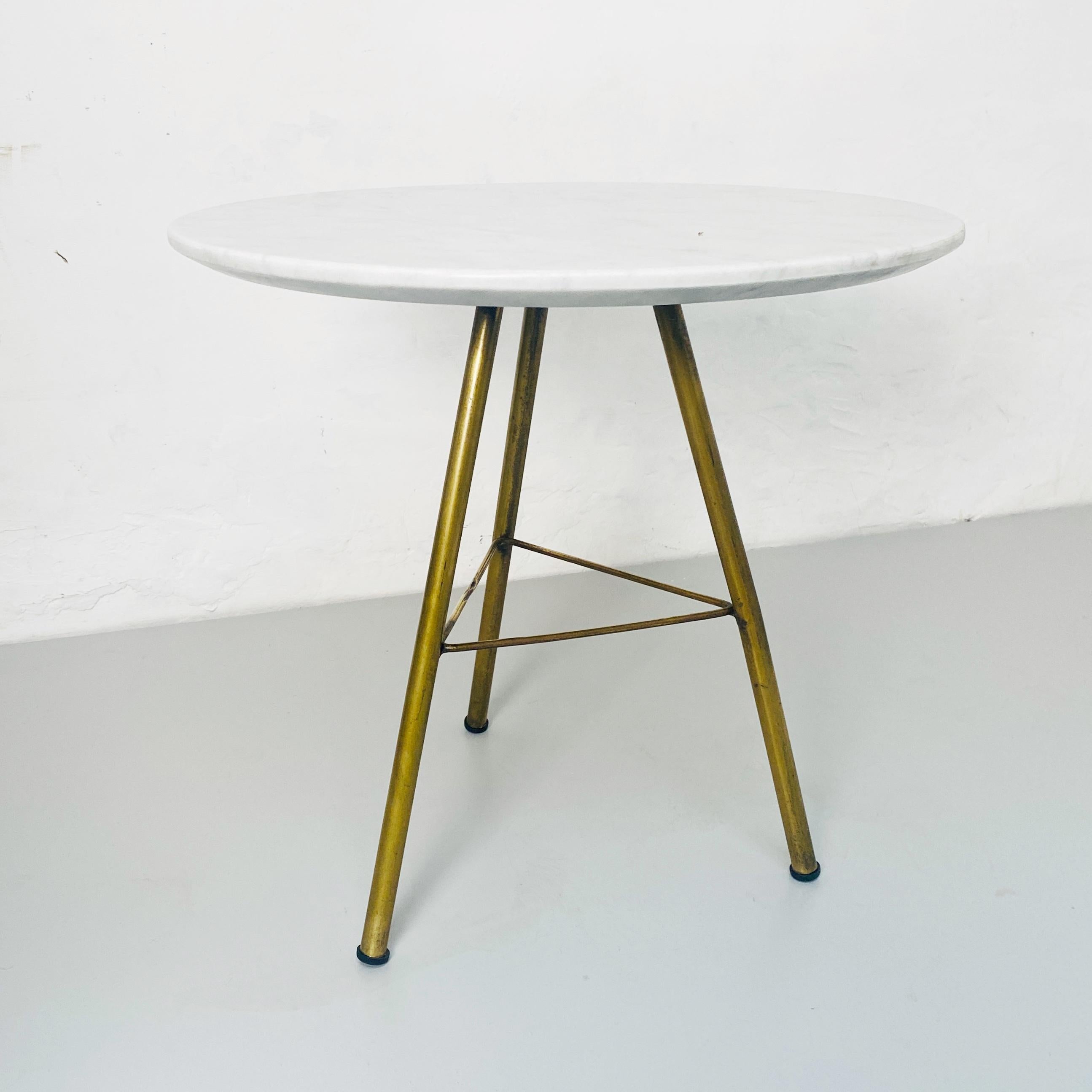 Italian Mid-Century Modern Round Marble and Brass Coffee Table, 1960s 2