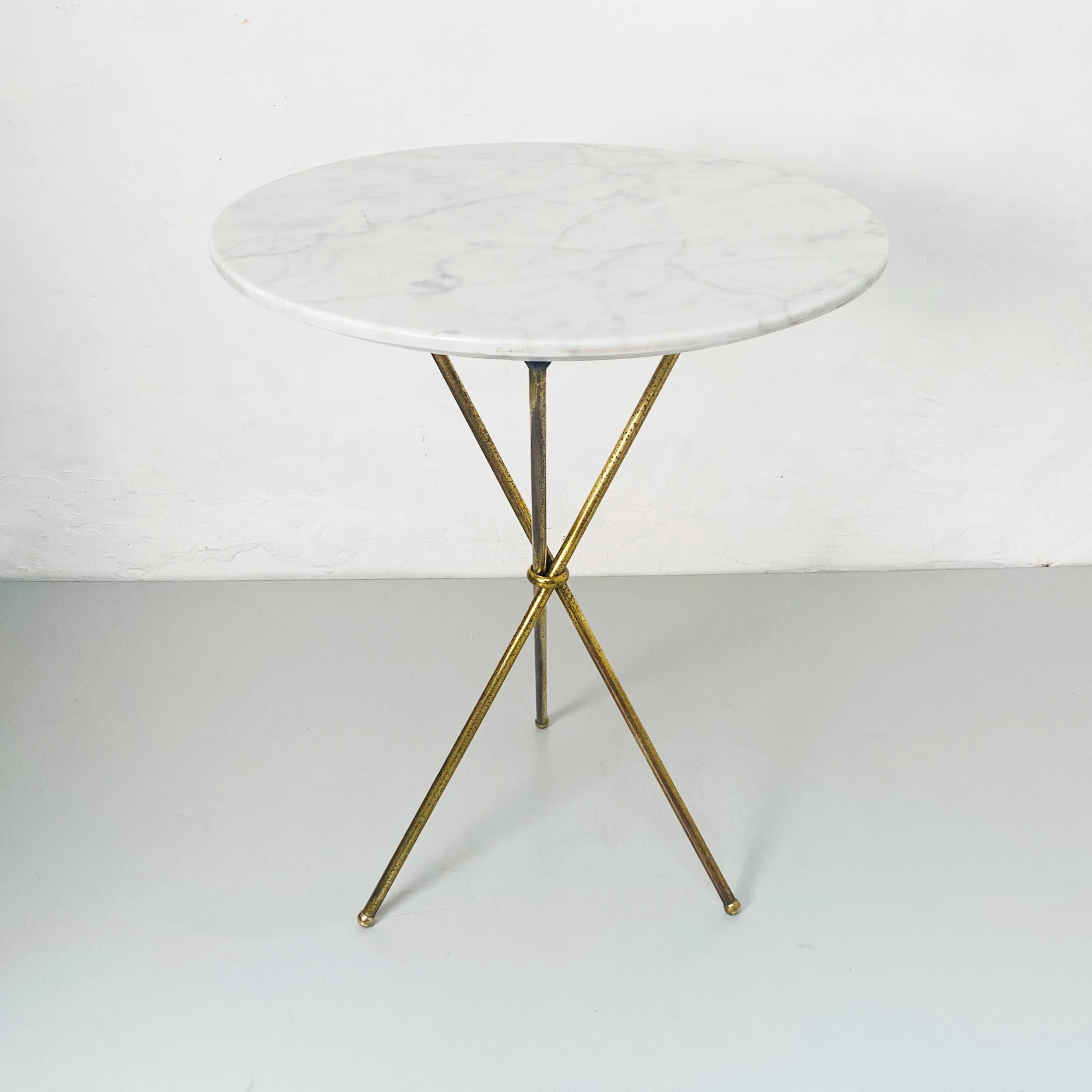 Italian Mid-Century Modern Round Marble and Brass Coffee Table, 1960s 3