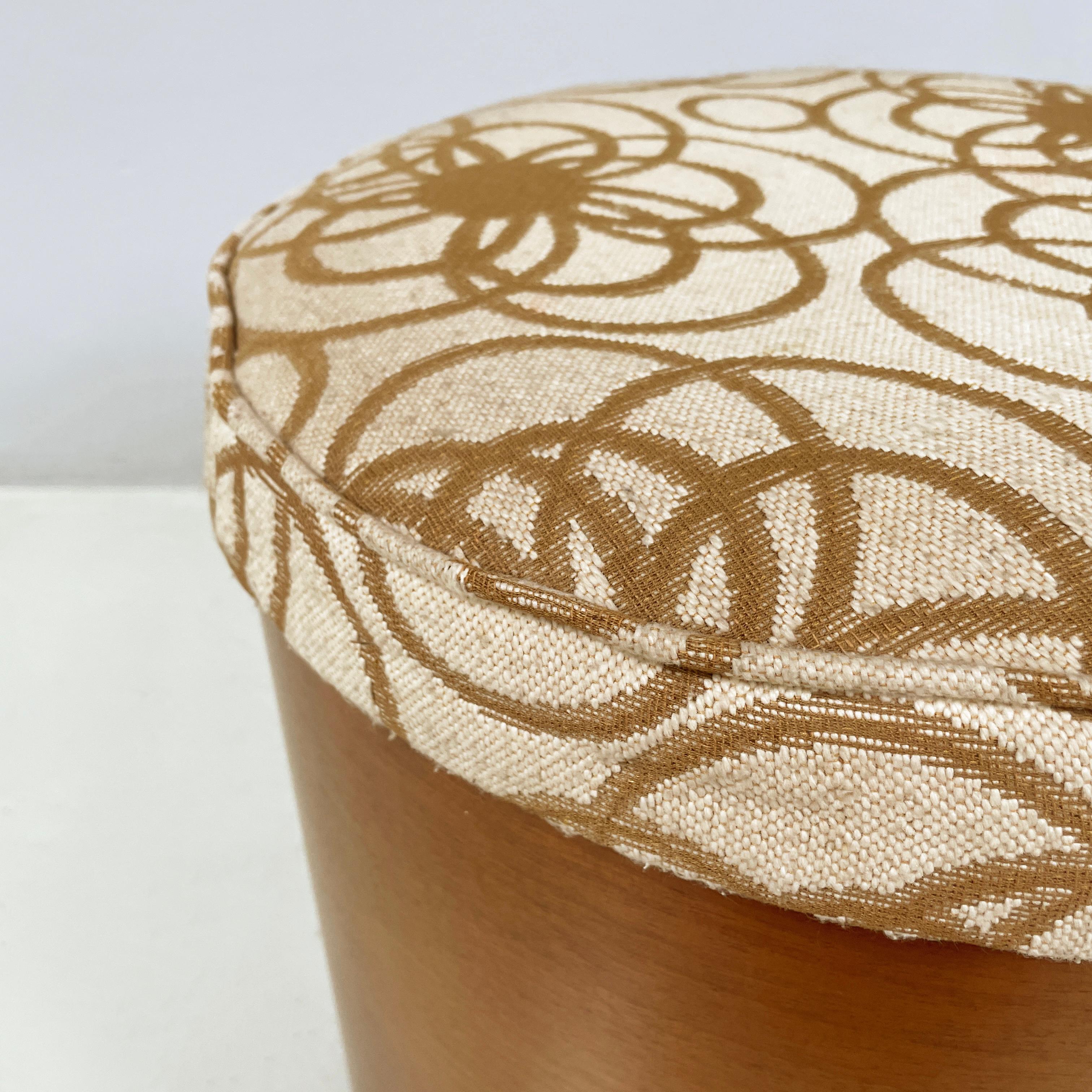 Pouf rond avec compartiment caché de Pozzi, années 1960 en vente 1